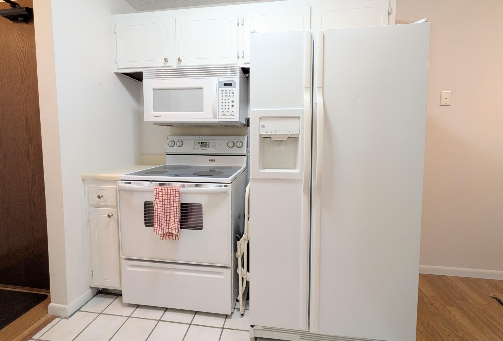 4387 Wilshire Boulevard 106 Property Photo 7