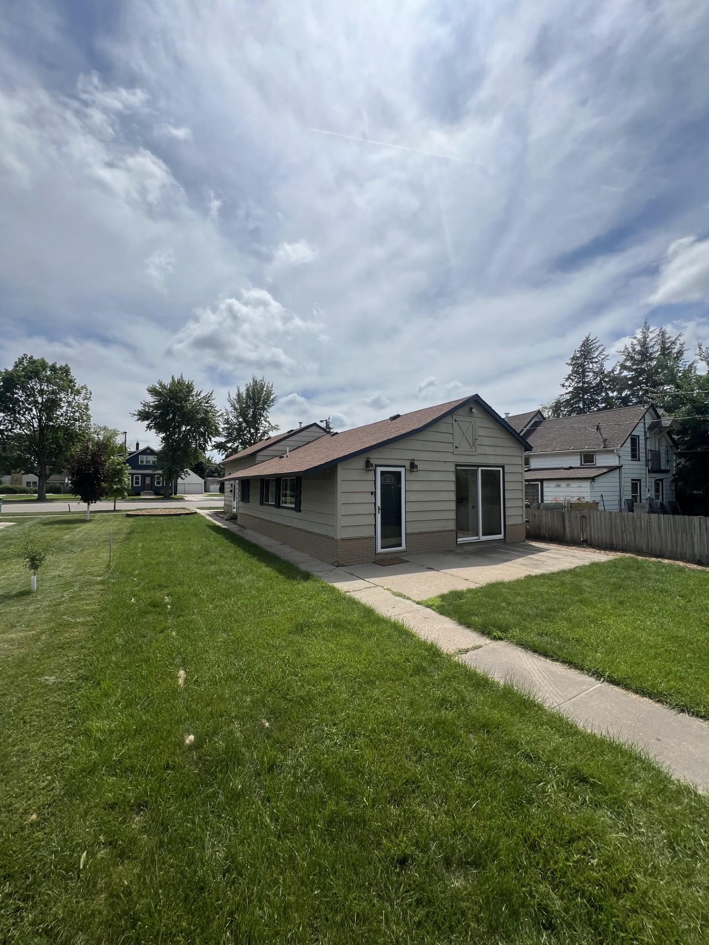 214 E Main Street Property Photo 3
