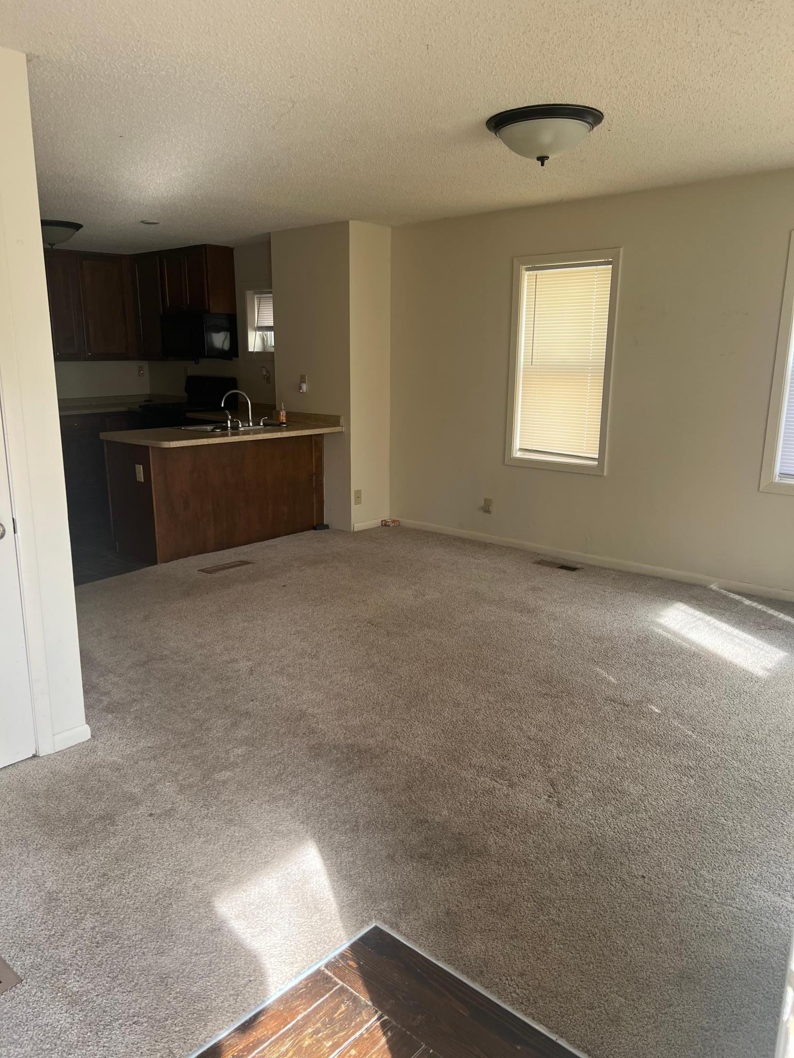 861 Burr Street Property Photo 8