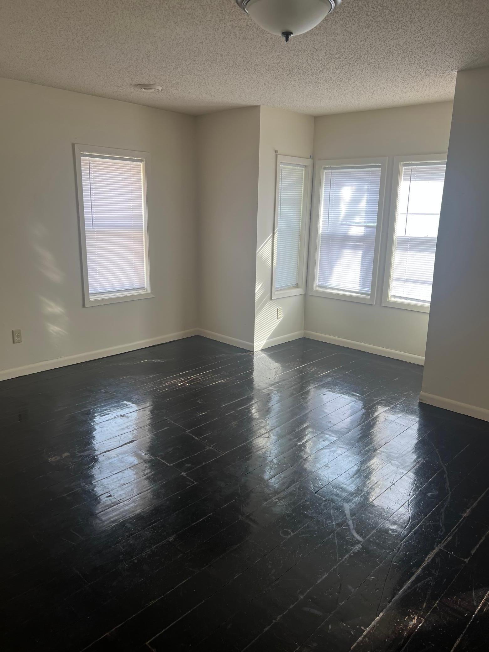 861 Burr Street Property Photo 10