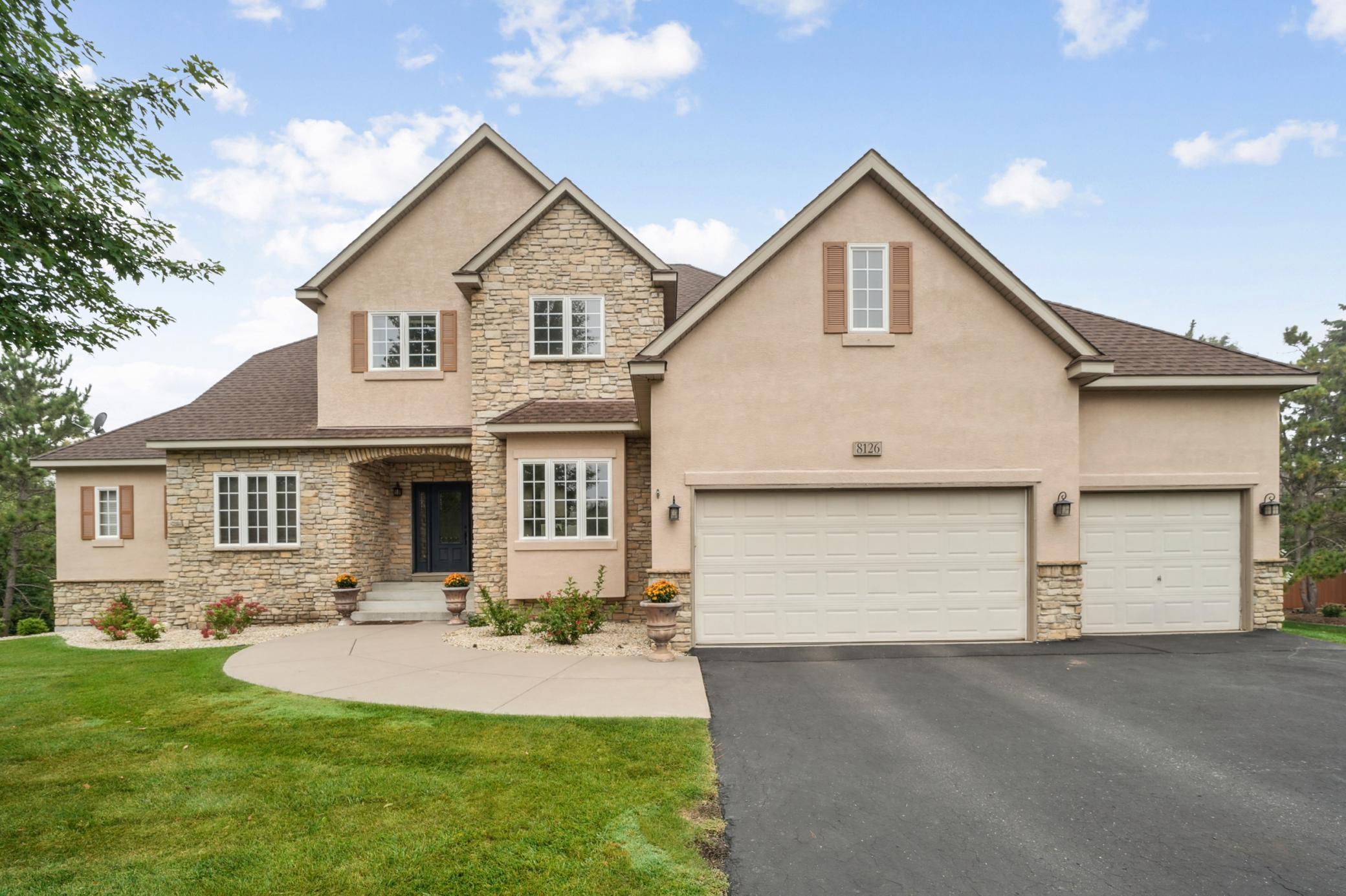 8126 Pristine Pine Trail
