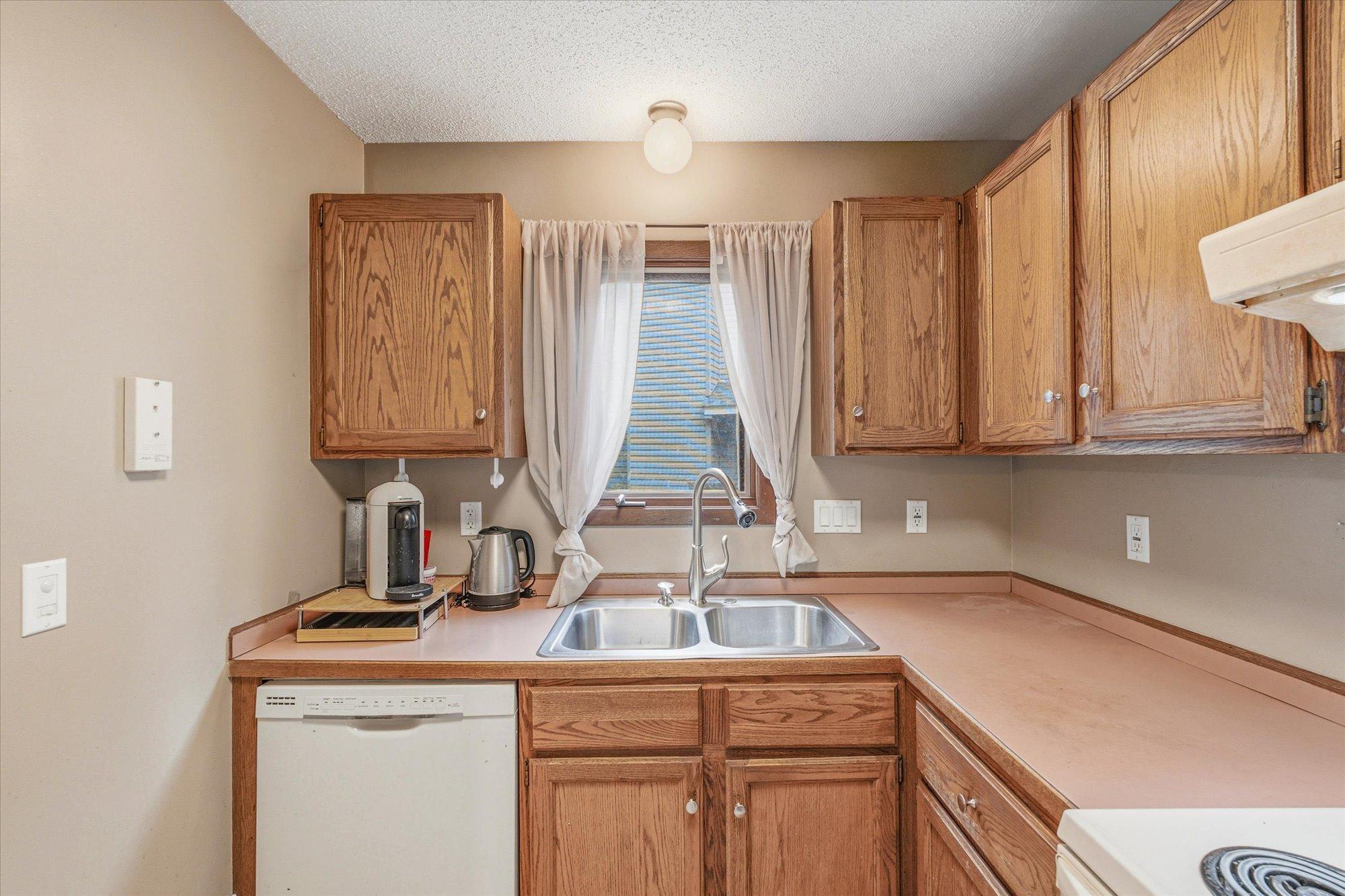 5473 E Brenner Pass Property Photo 11