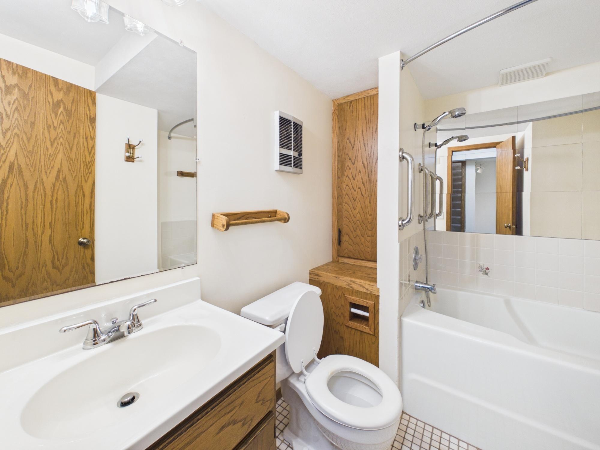 14387 Embry Path Property Photo 33