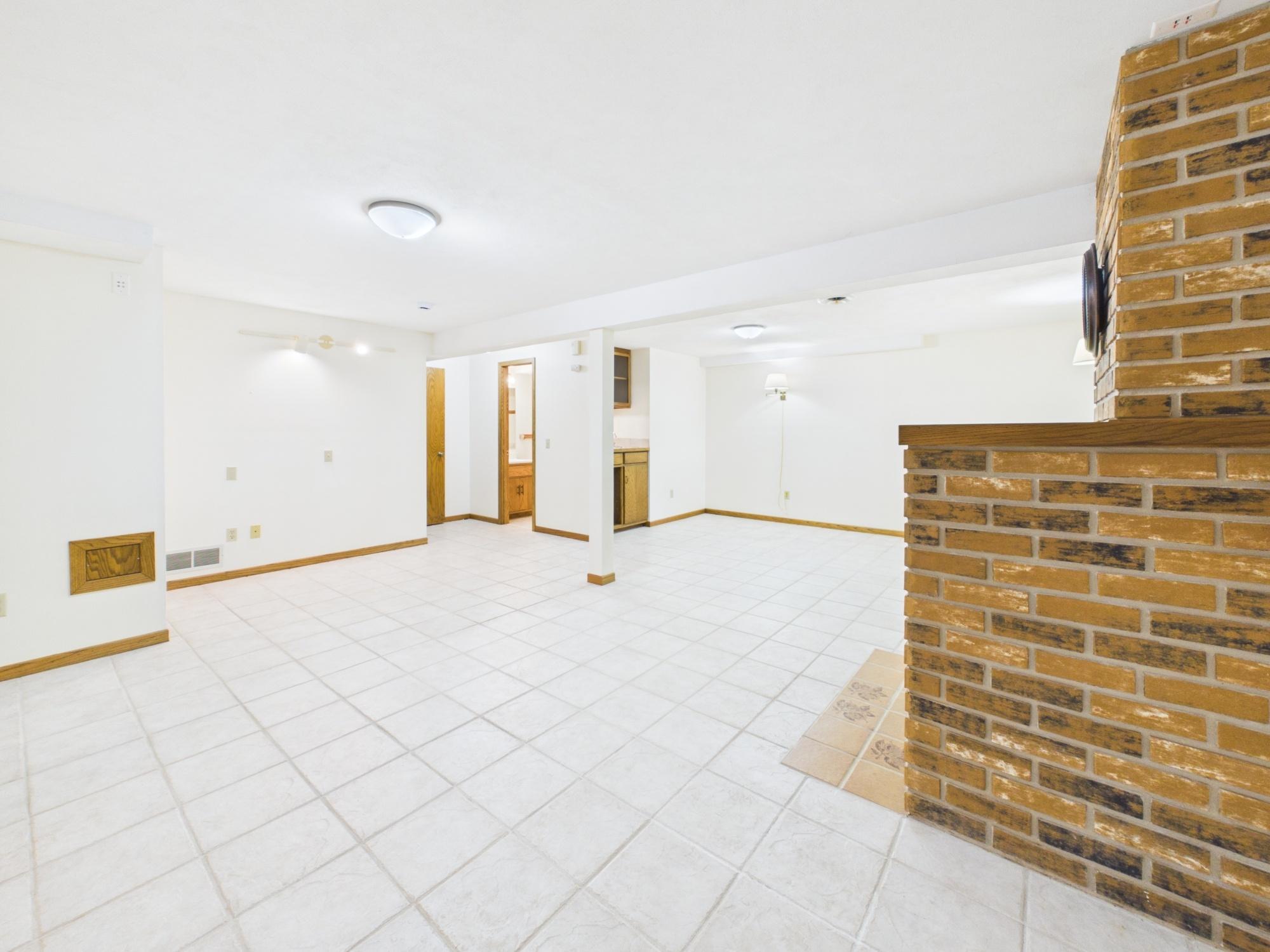 14387 Embry Path Property Photo 36