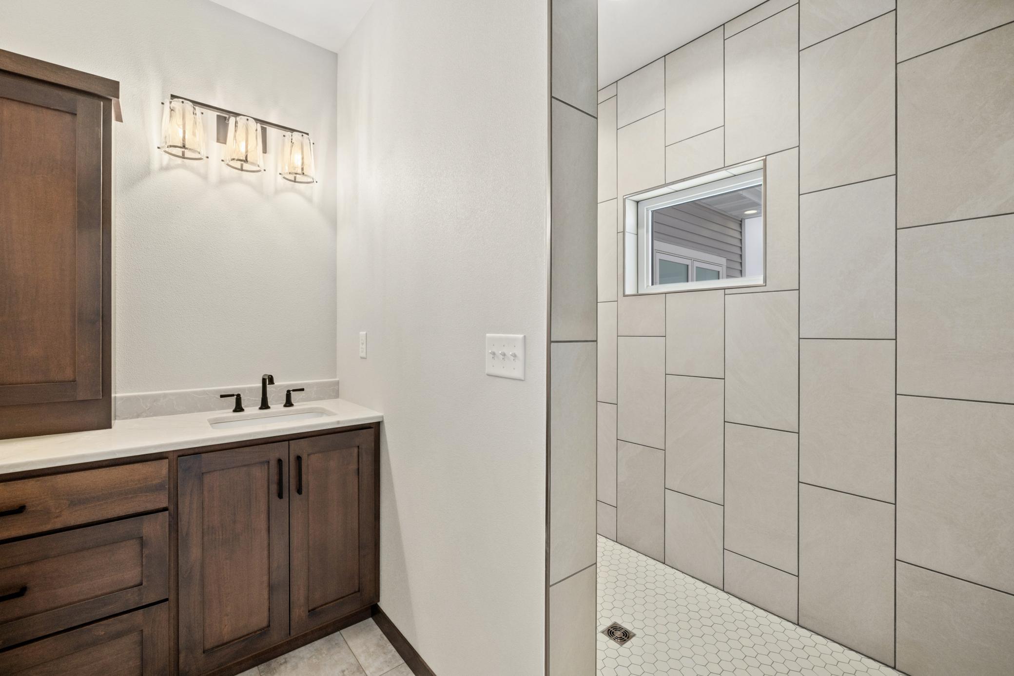 927 Maple Street Property Photo 15