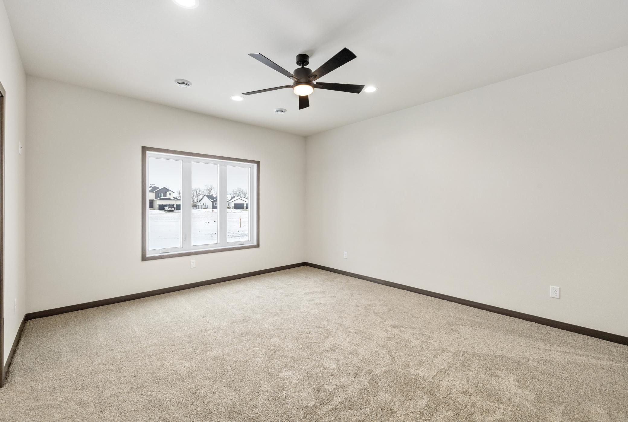 927 Maple Street Property Photo 19