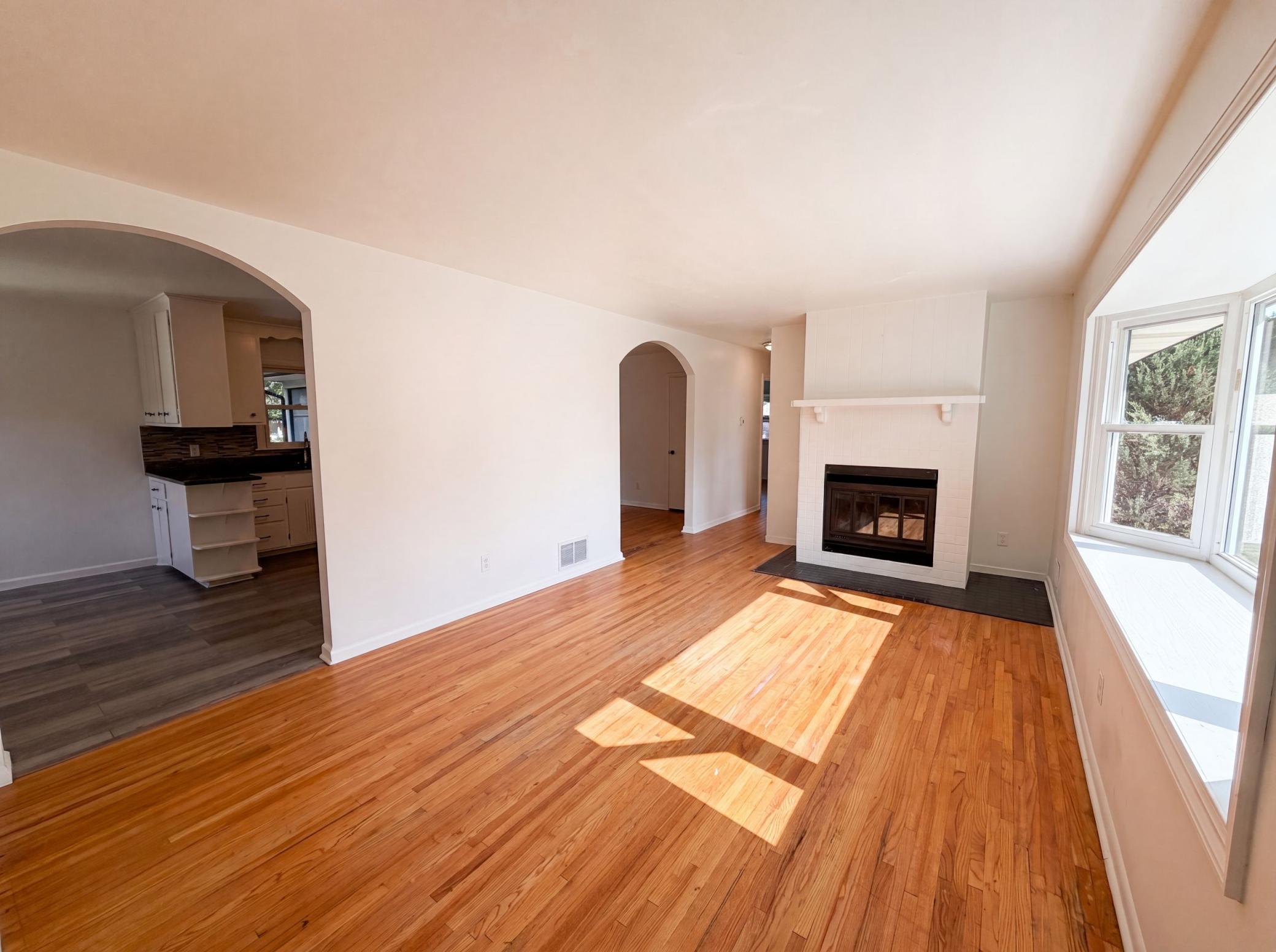 6180 6th Street Ne Property Photo 3