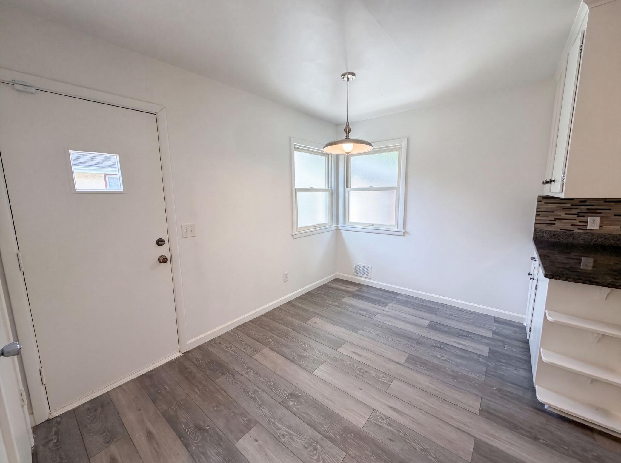 6180 6th Street Ne Property Photo 6