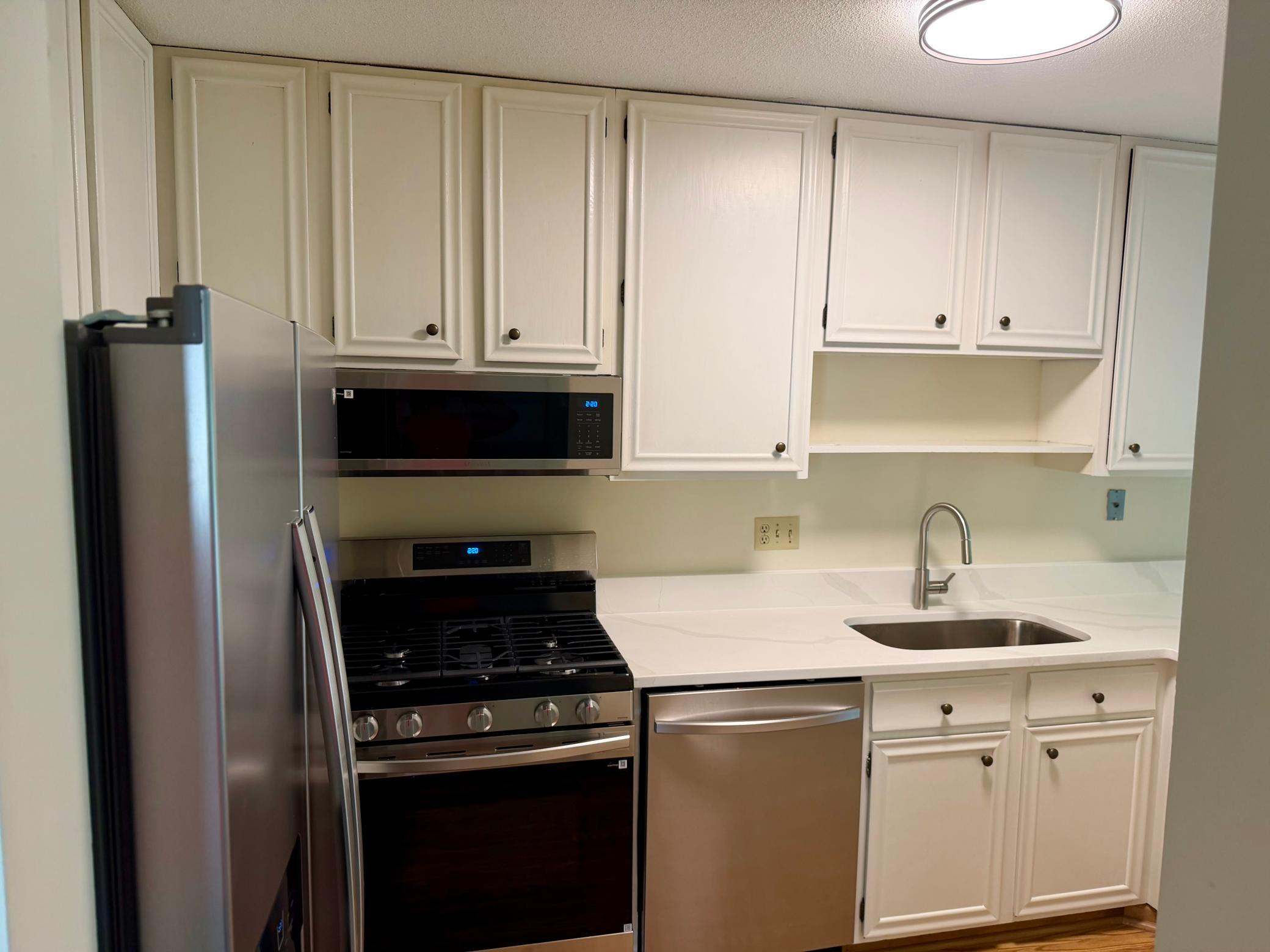 10702 Cavell Road Property Photo 4