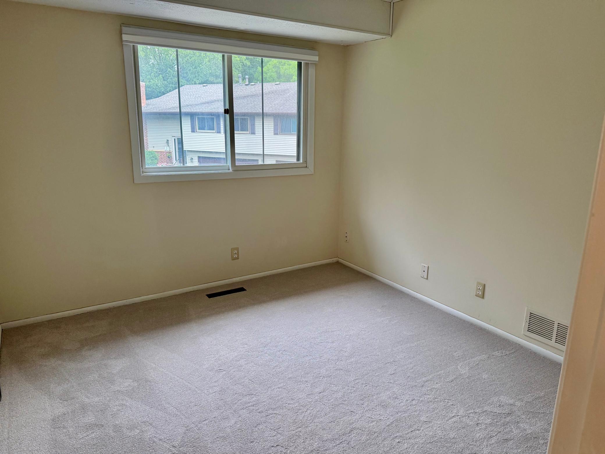 10702 Cavell Road Property Photo 6