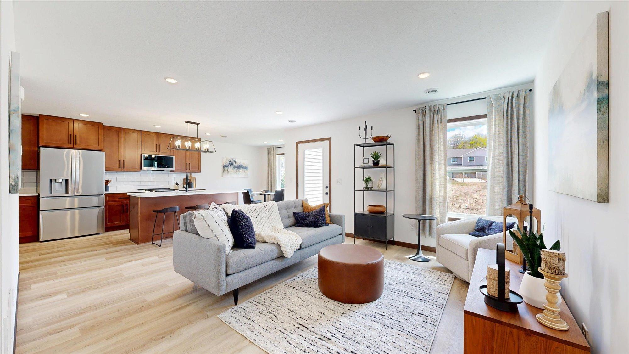 18032 Walnut Circle Property Photo 3
