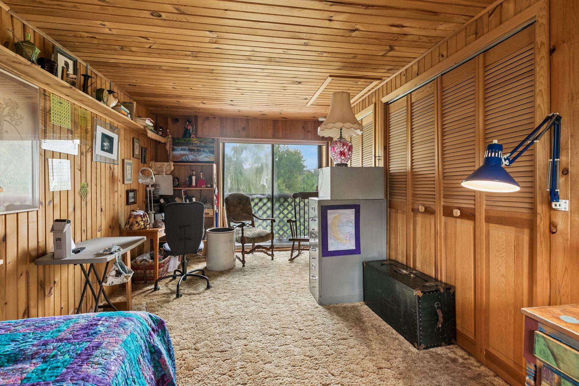 1140 Harbor Lane N Property Photo 23