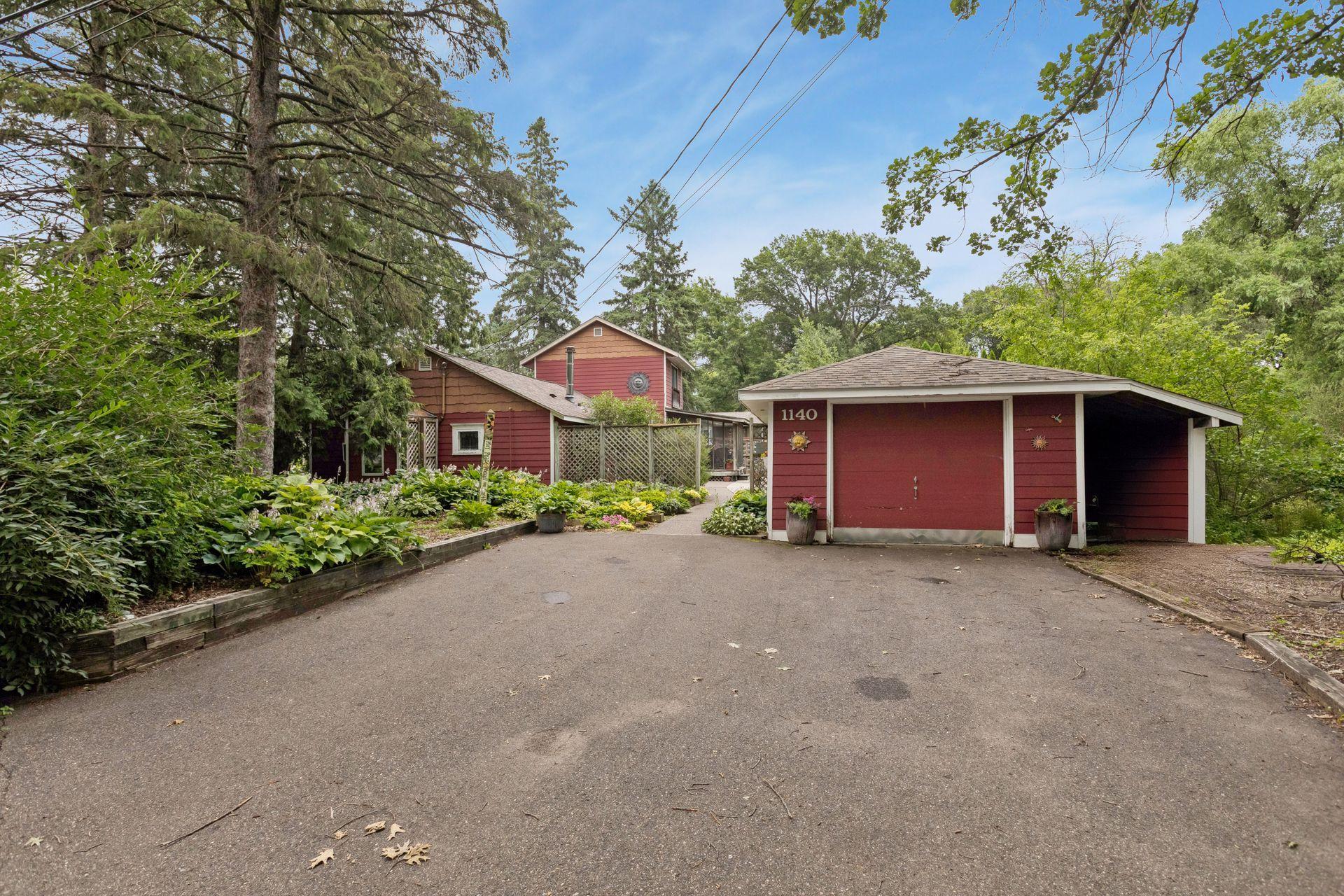 1140 Harbor Lane N Property Photo 34