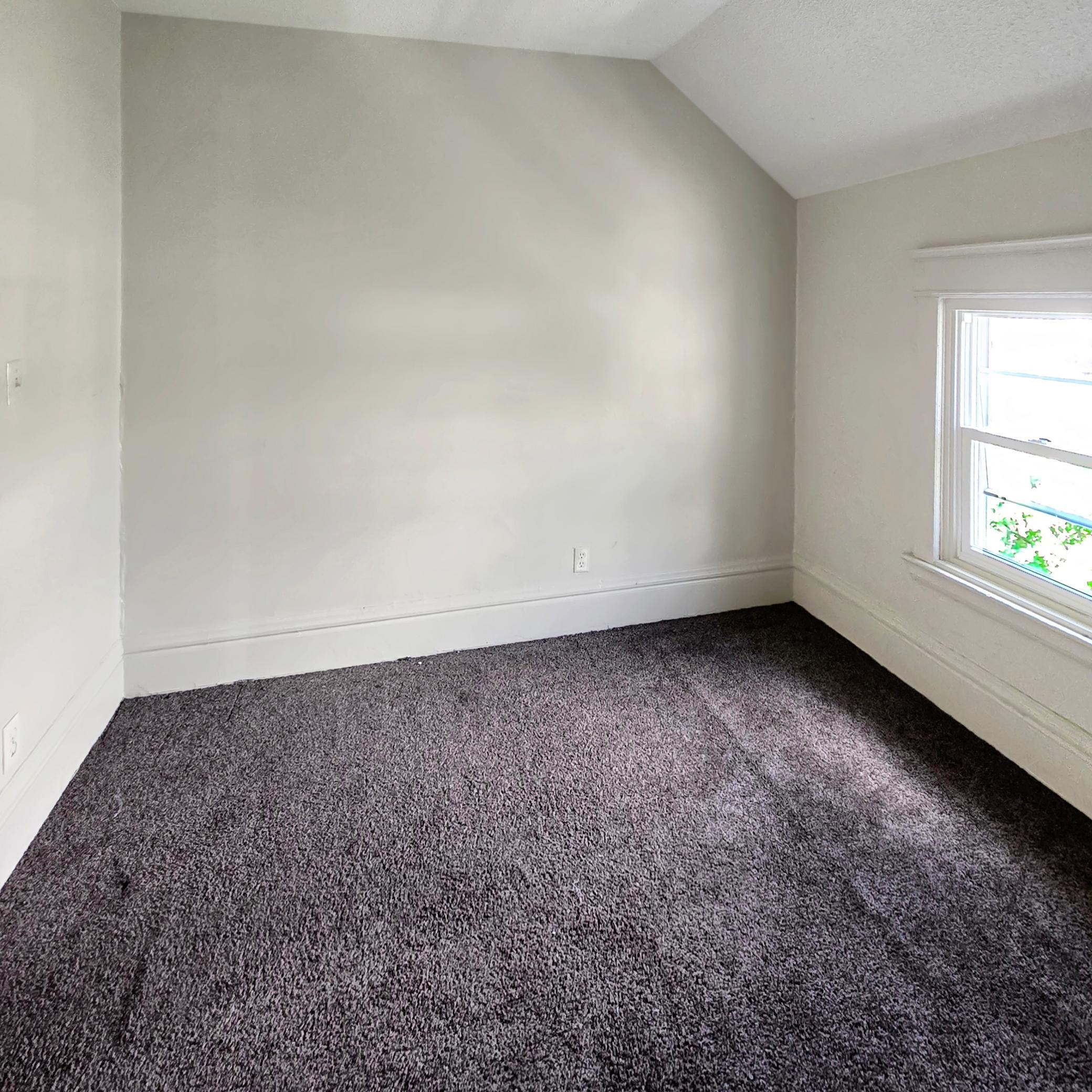 168 Acker Street E Property Photo 3