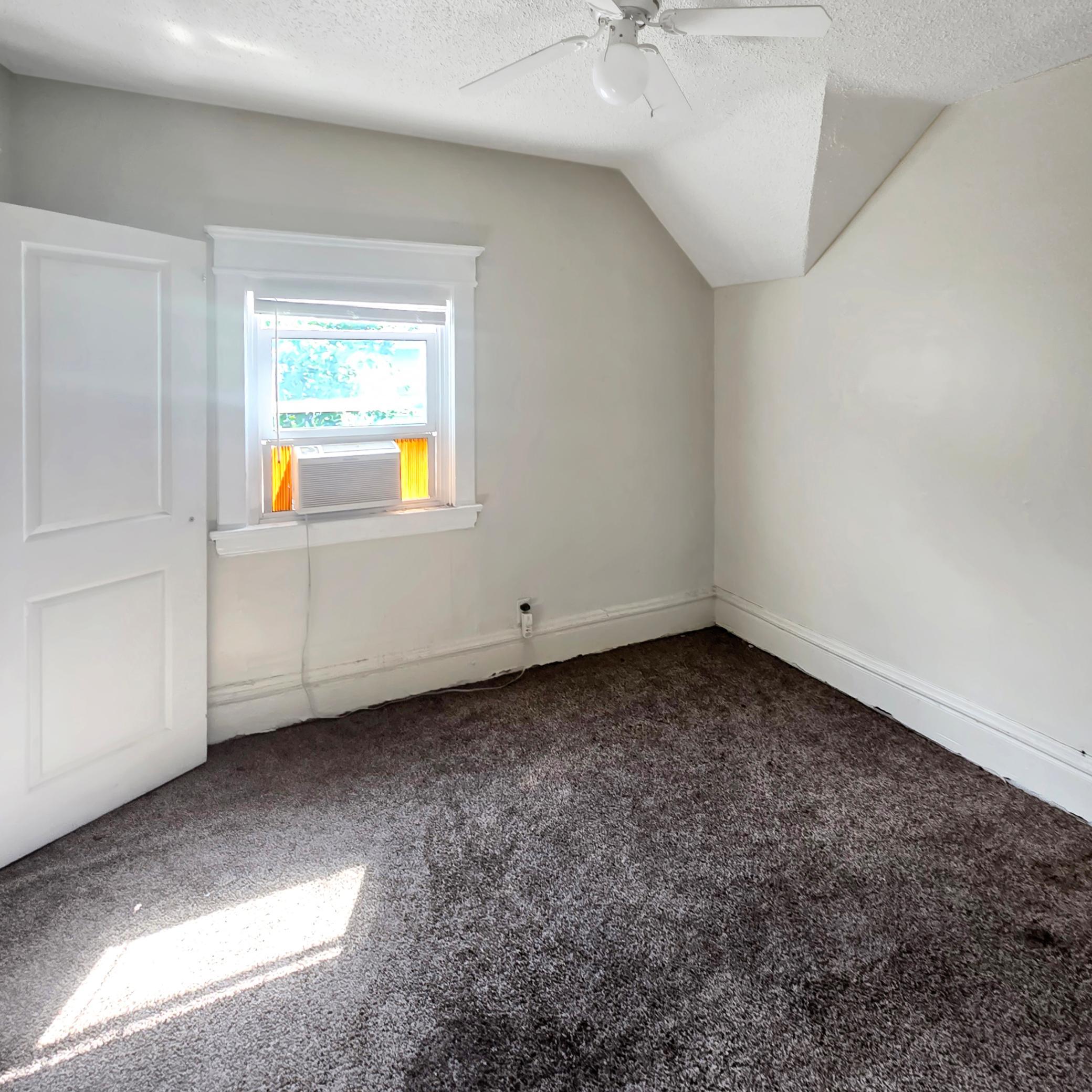 168 Acker Street E Property Photo 4
