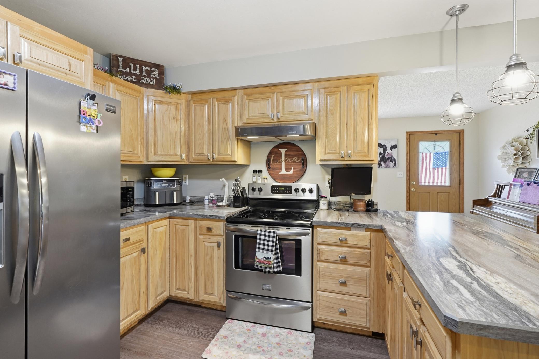 512 State Street Property Photo 8