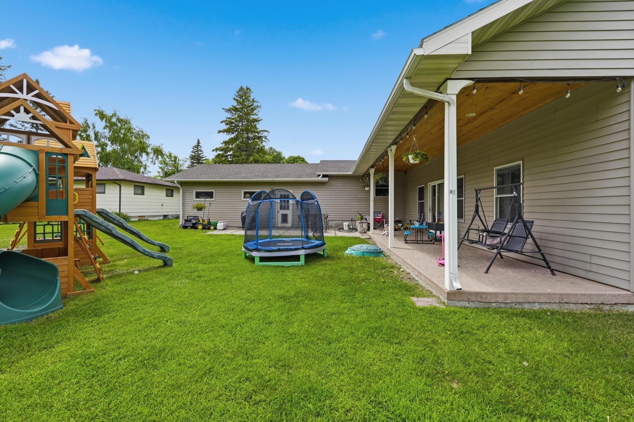 512 State Street Property Photo 23