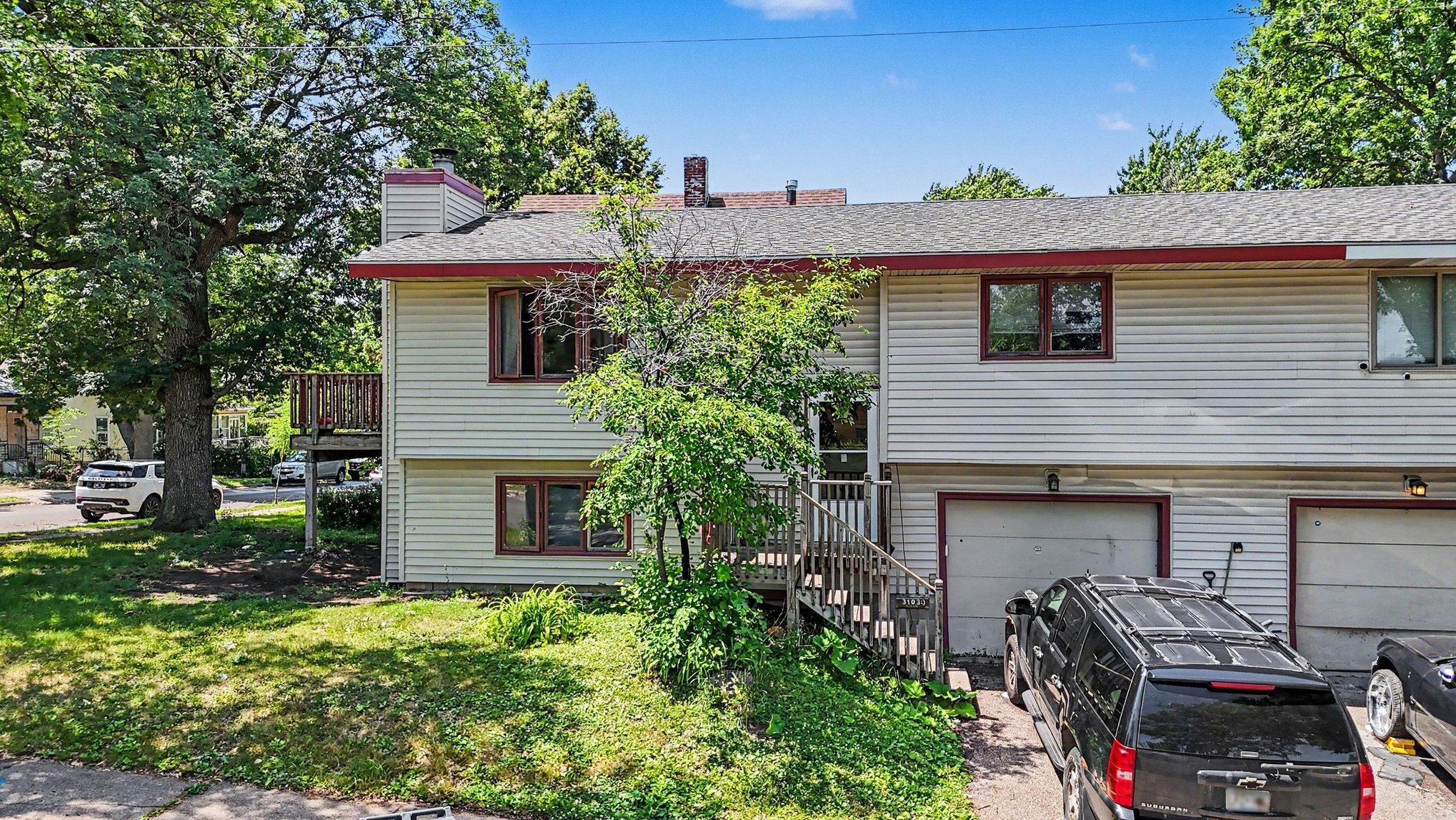 3103 Colfax Avenue N Property Photo 3