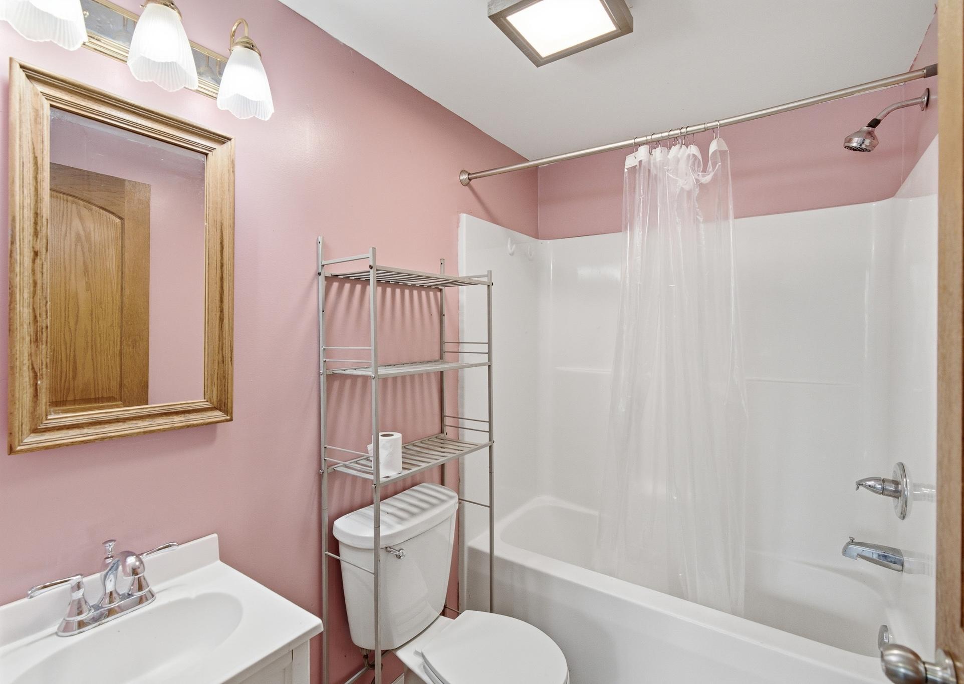 104 N Secor Street Property Photo 11