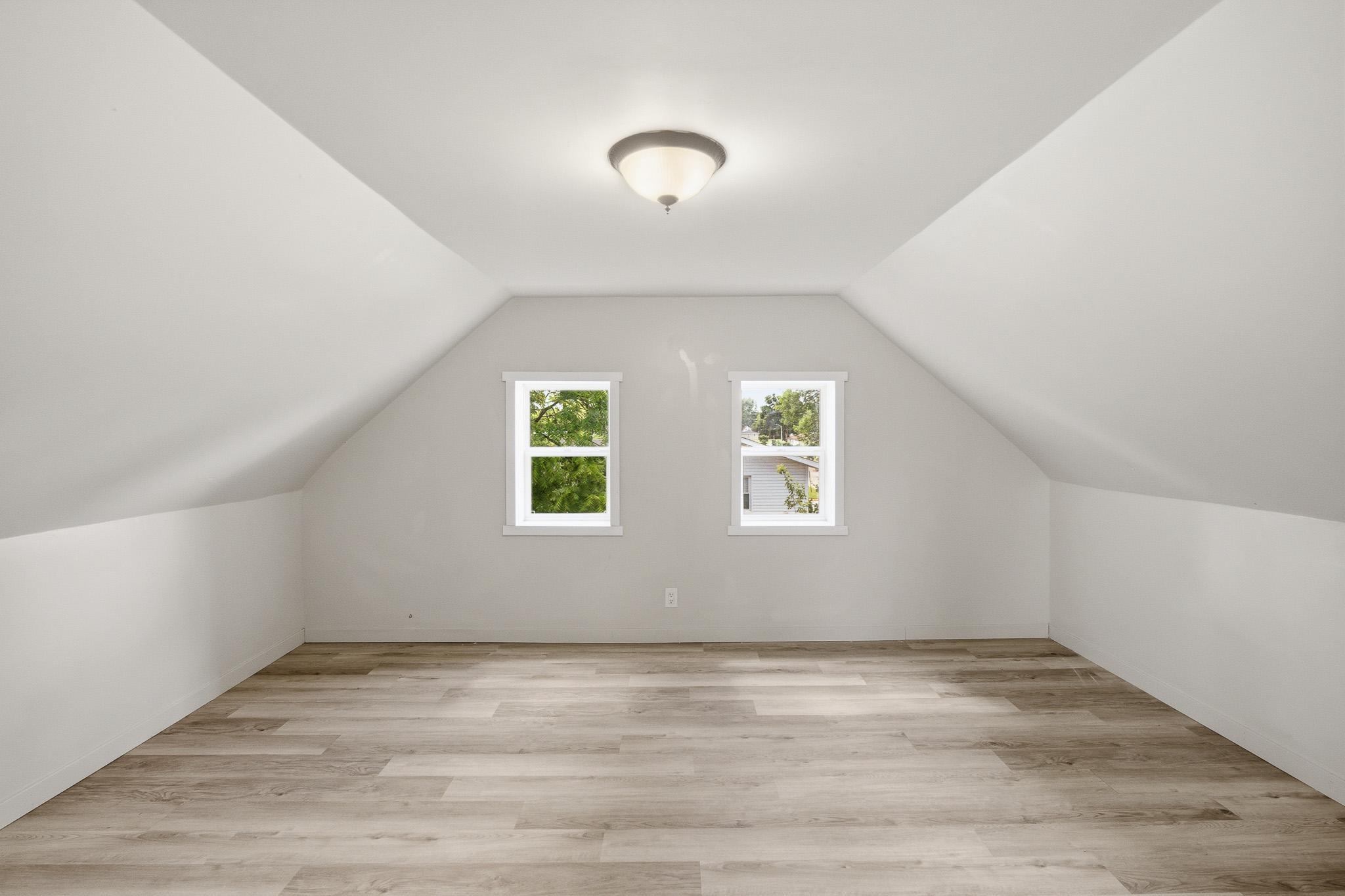 104 N Secor Street Property Photo 13
