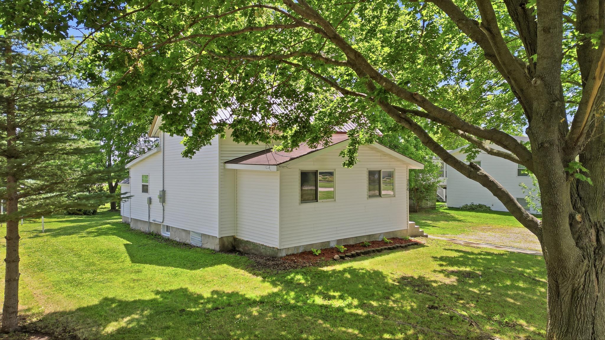104 N Secor Street Property Photo 19