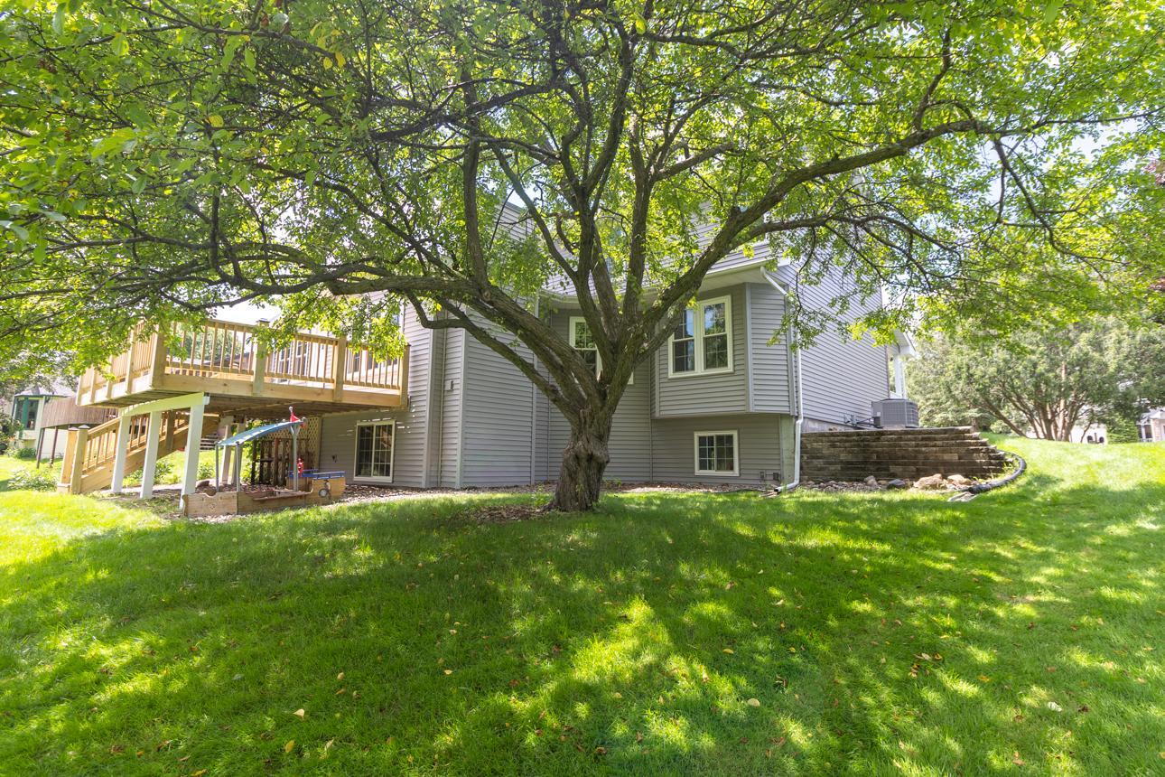 5501 Golfview Avenue N Property Photo 34
