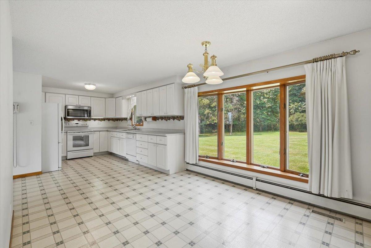 75 90th Avenue D Property Photo 4