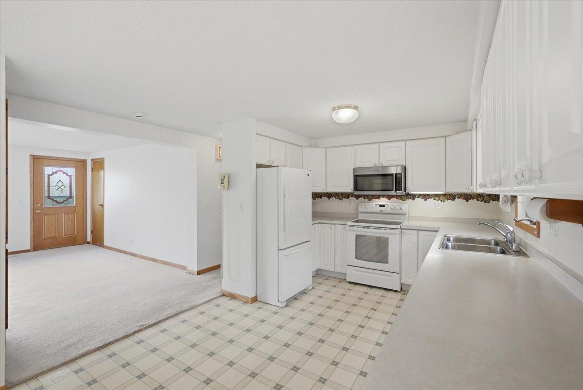 75 90th Avenue D Property Photo 7
