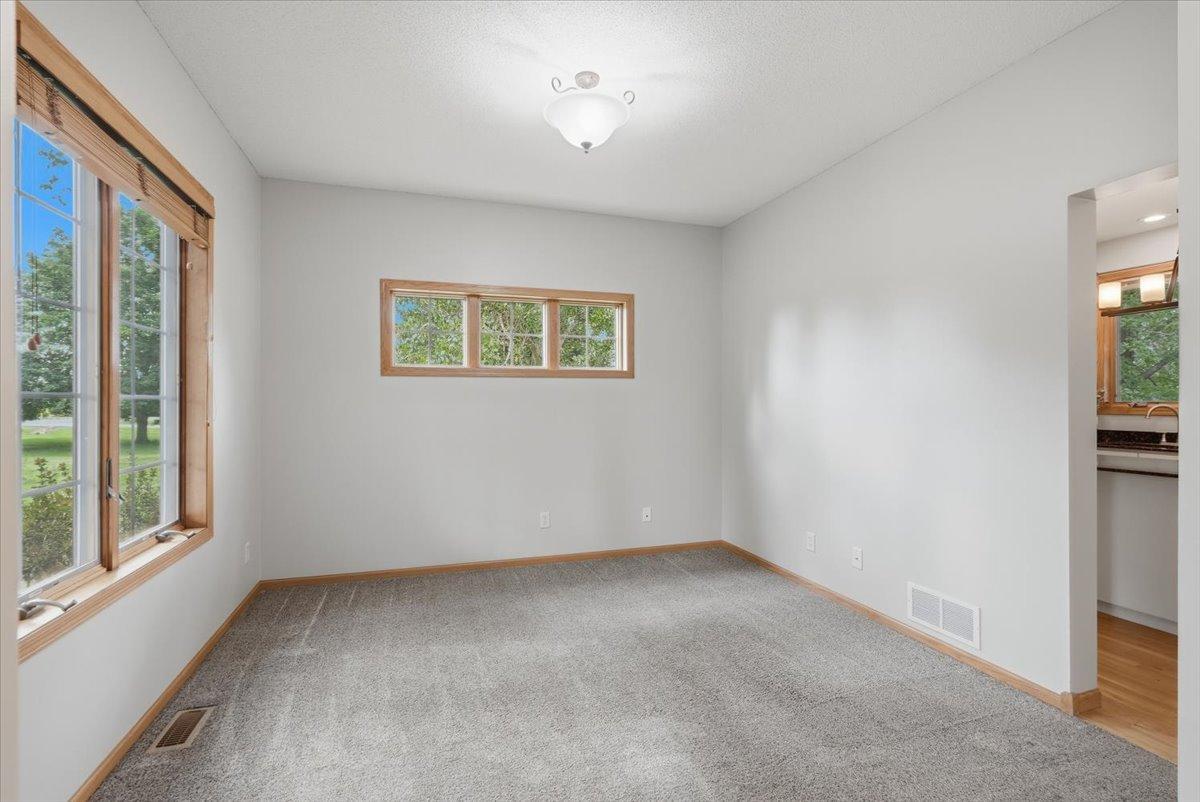 964 Fraser Lane Property Photo 10