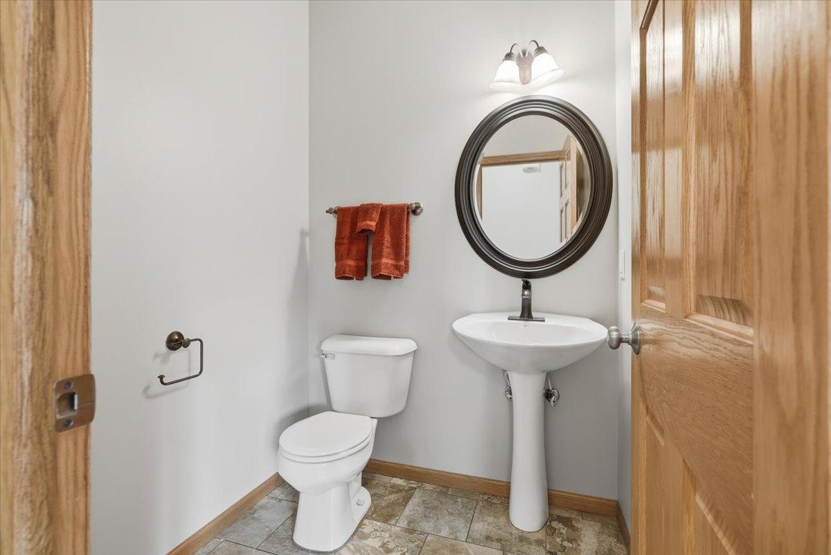 964 Fraser Lane Property Photo 22