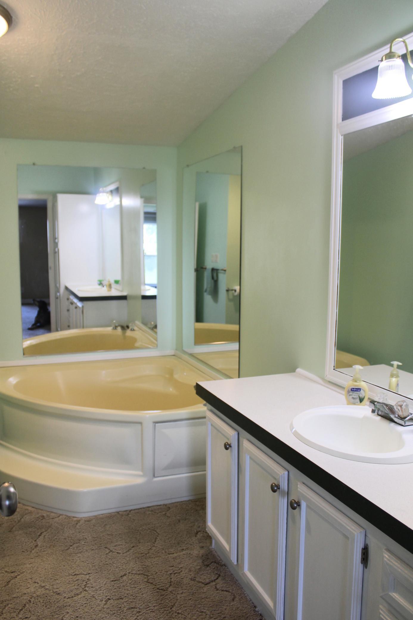 8828 130th Street Property Photo 6