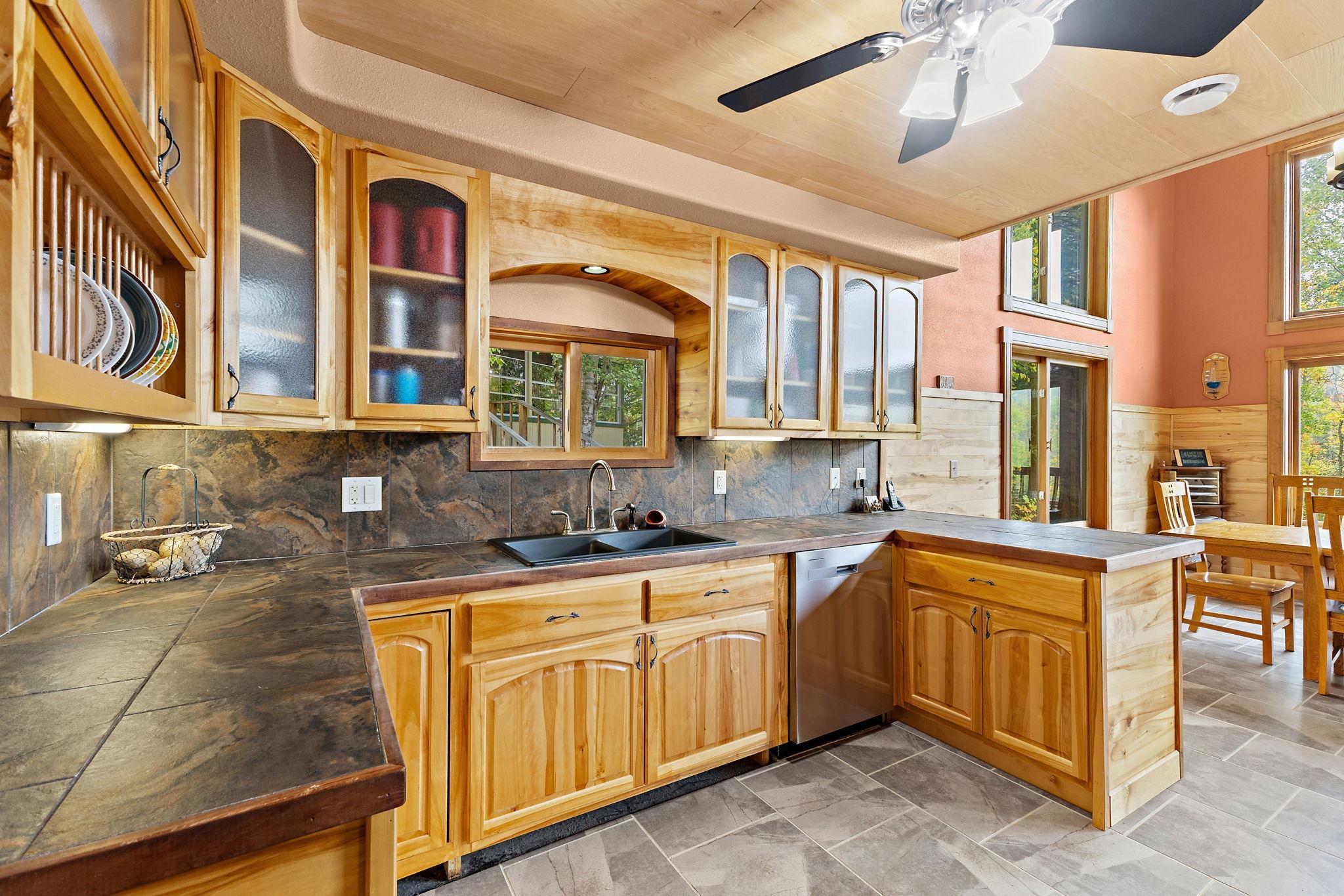 3300 Breezy Point Road Property Photo 21