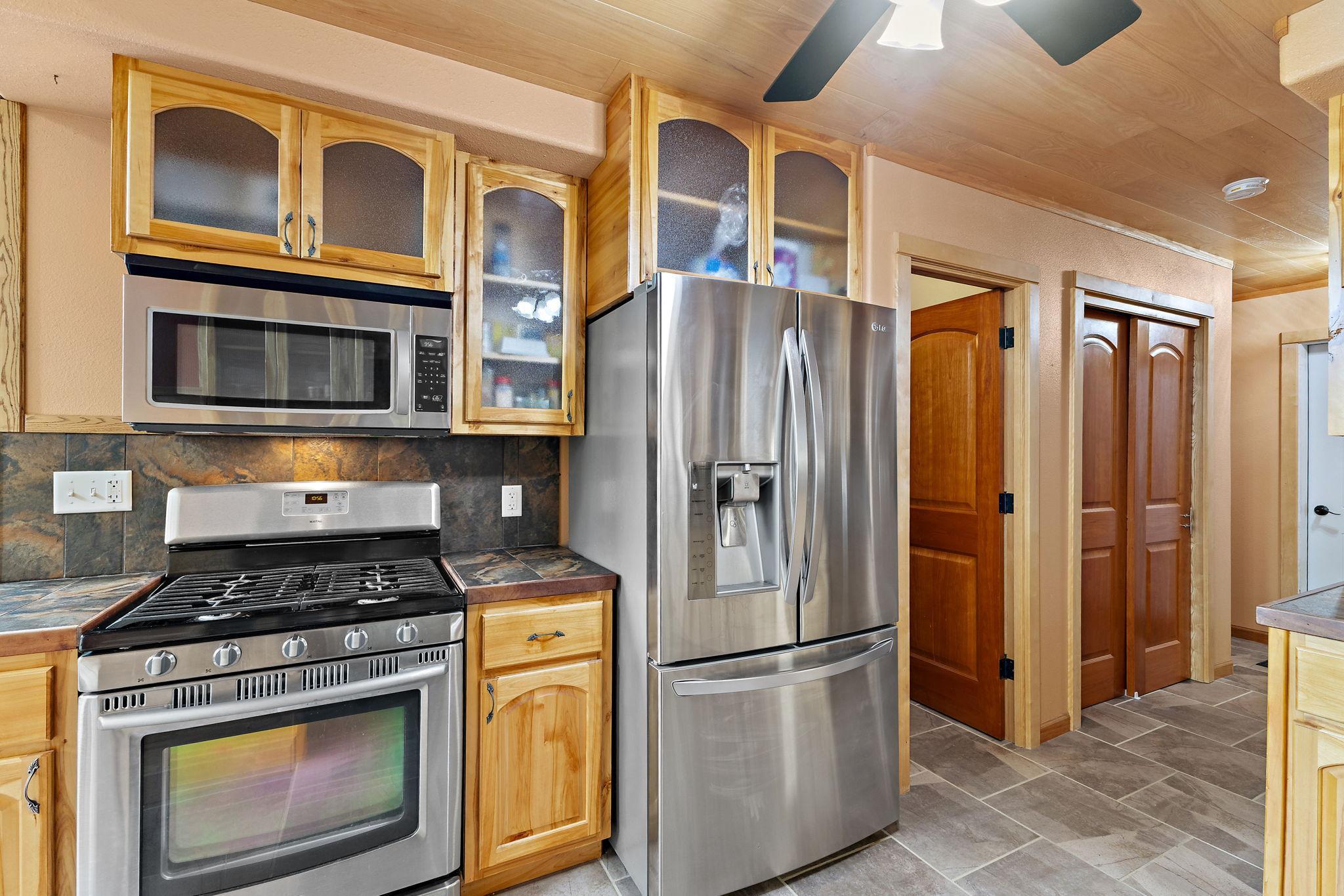 3300 Breezy Point Road Property Photo 24