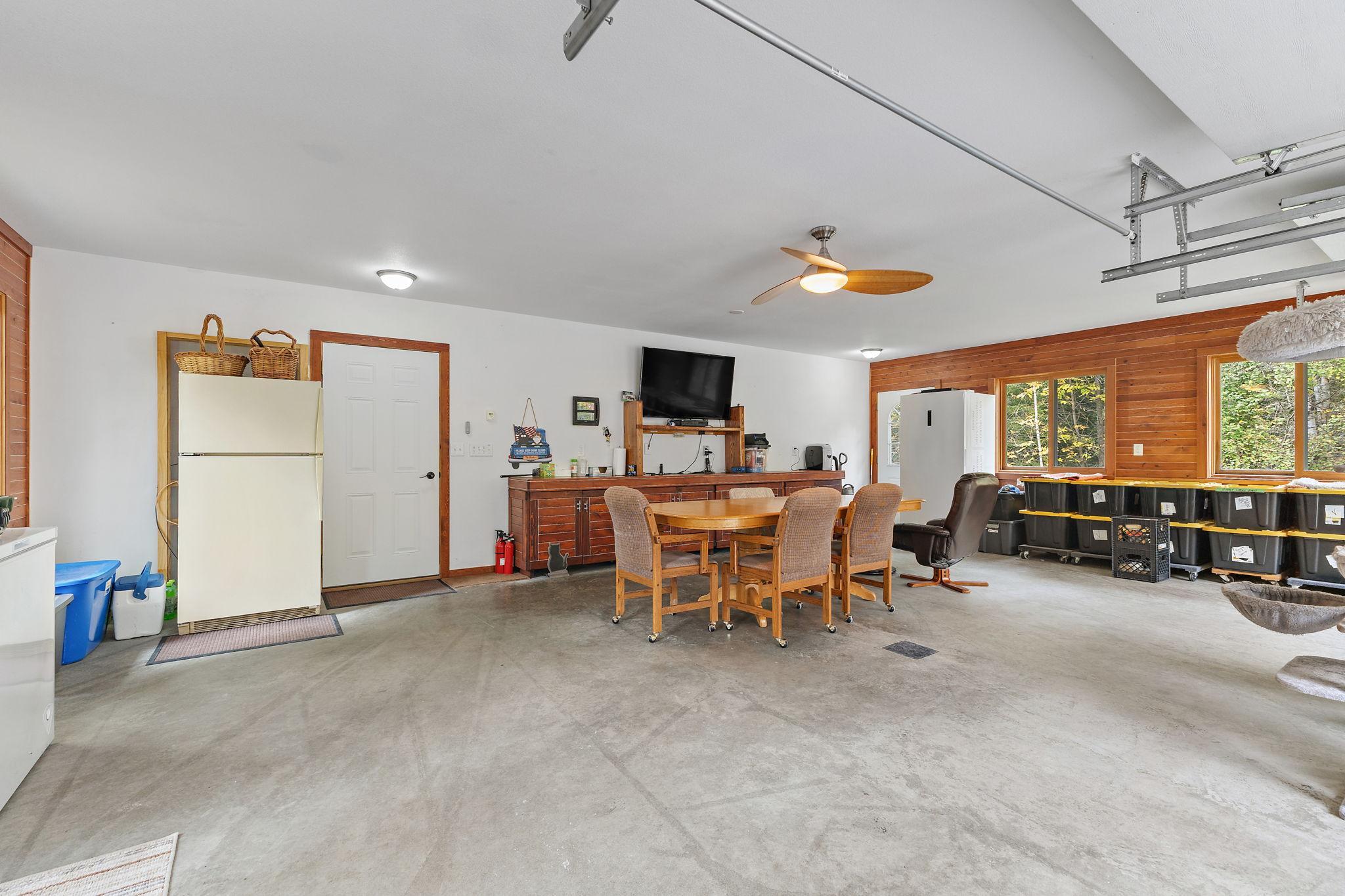 3300 Breezy Point Road Property Photo 41