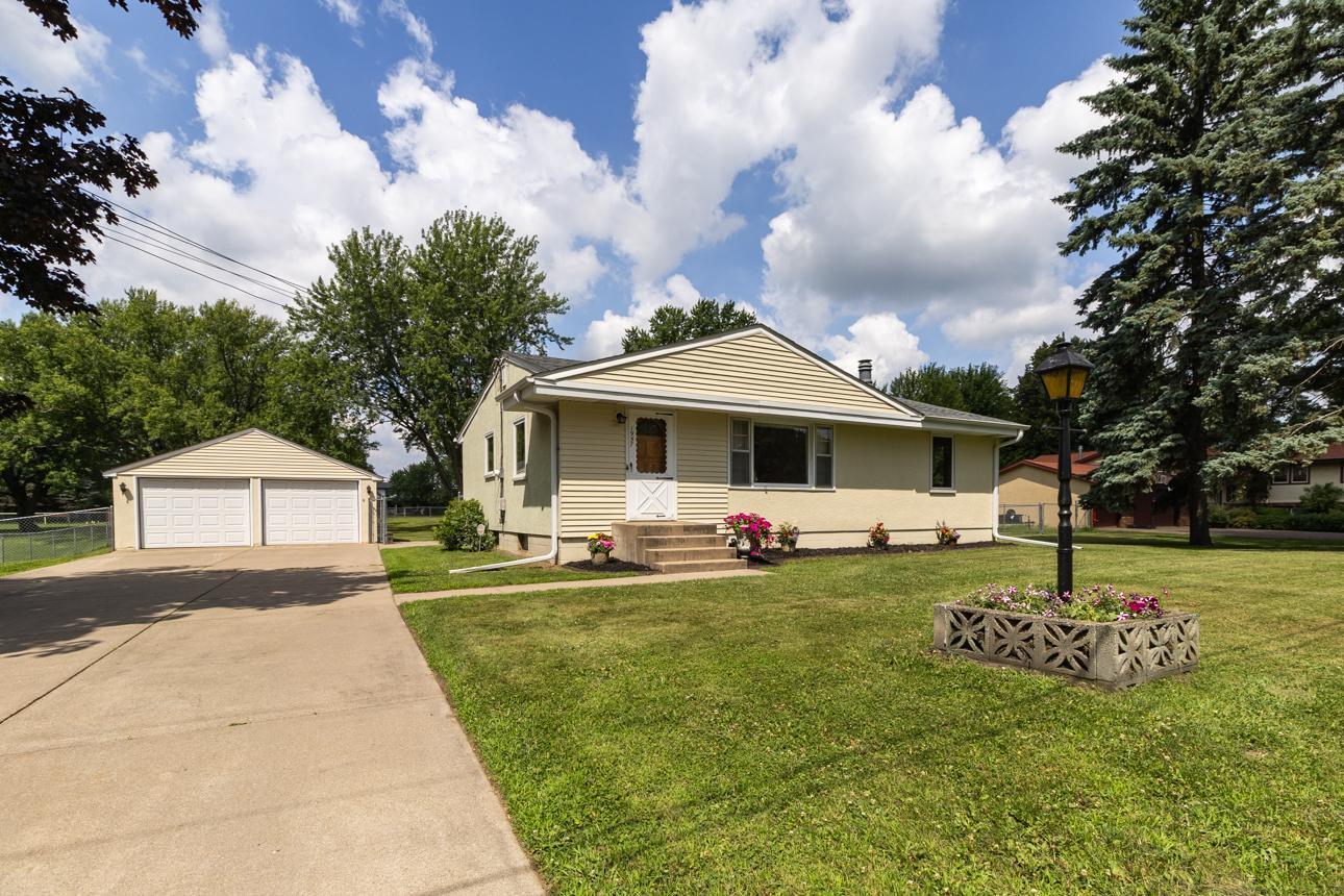 1957 Payne Avenue Property Photo 1