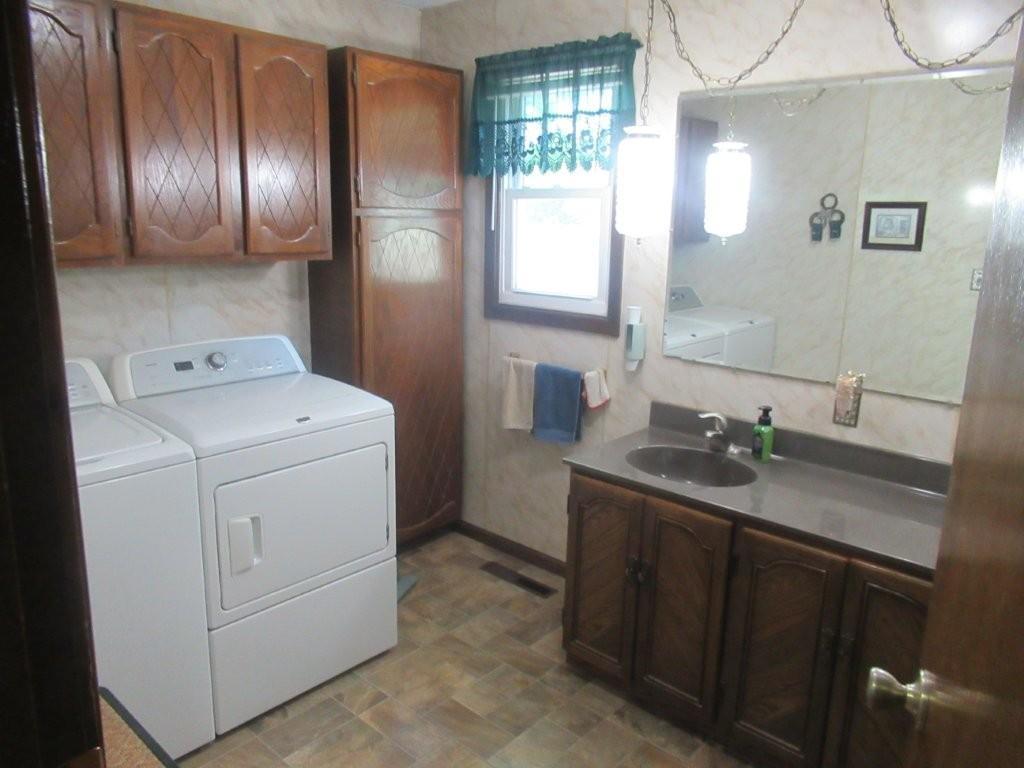 440 Main Street Property Photo 5