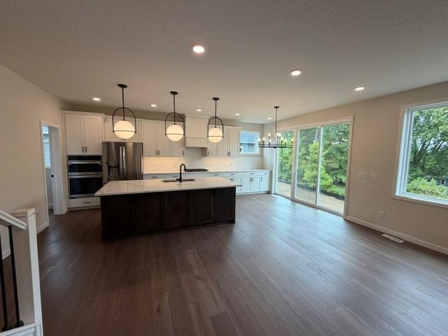 14728 Kingsview Court N Property Photo 1