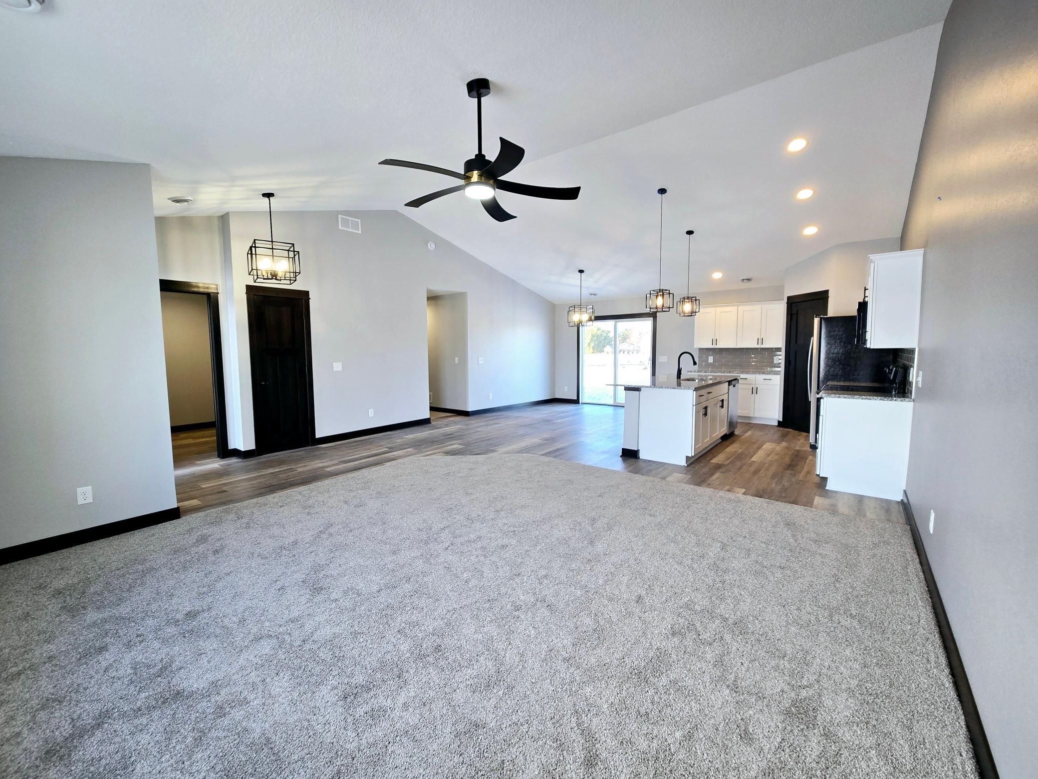 321 Falcon Run Property Photo 13