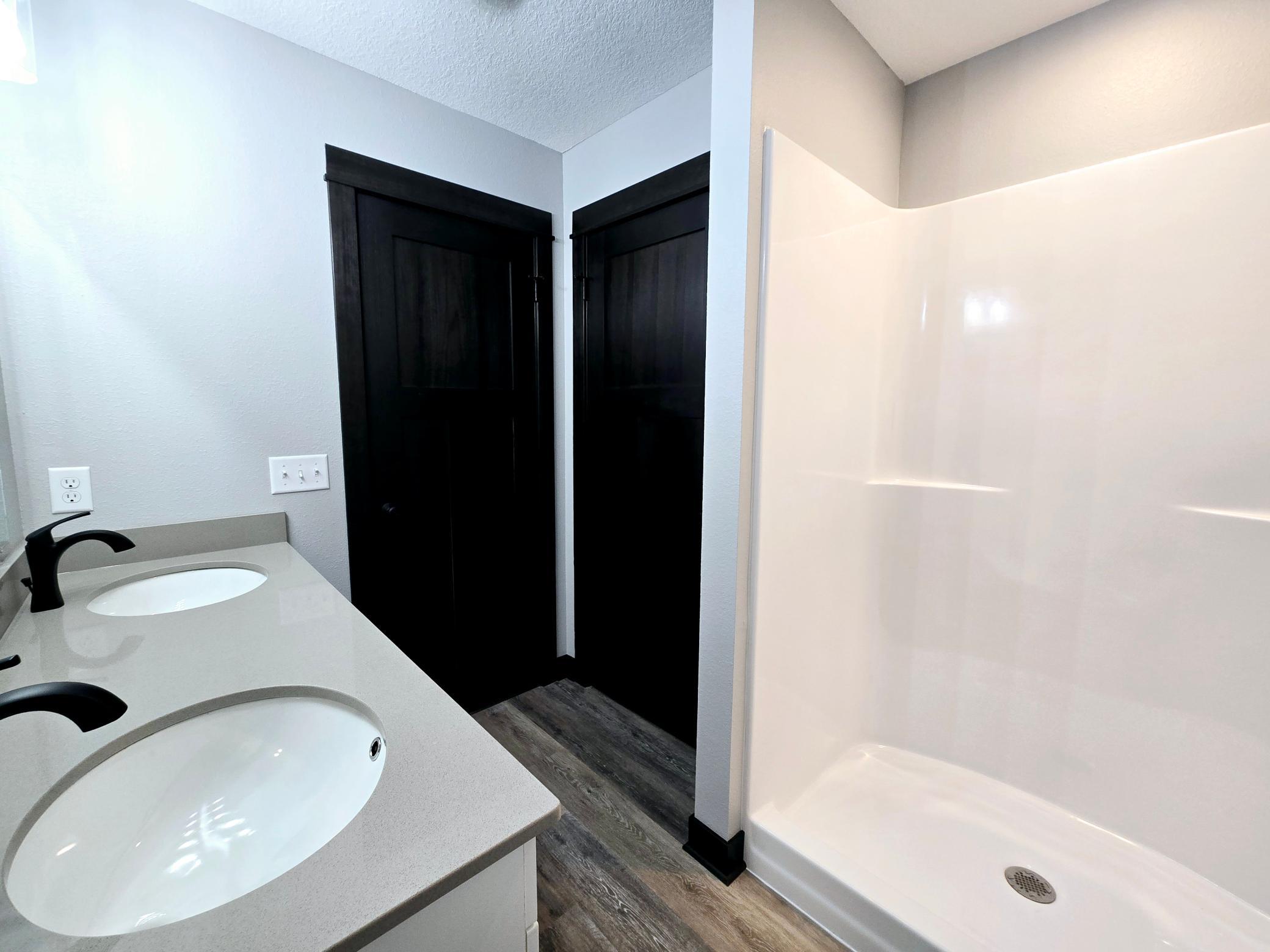 321 Falcon Run Property Photo 24