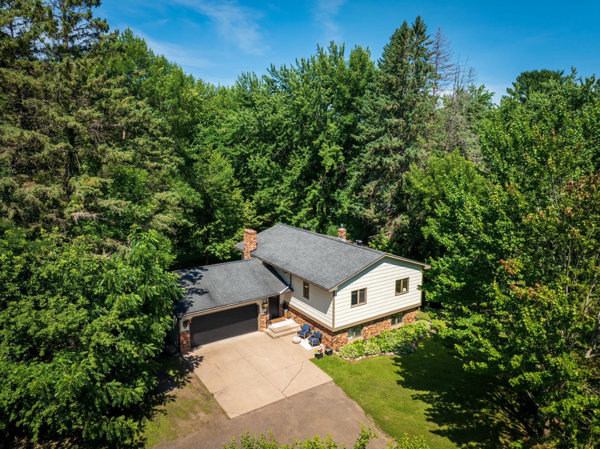 603 Old Highway 61 N Property Photo 1