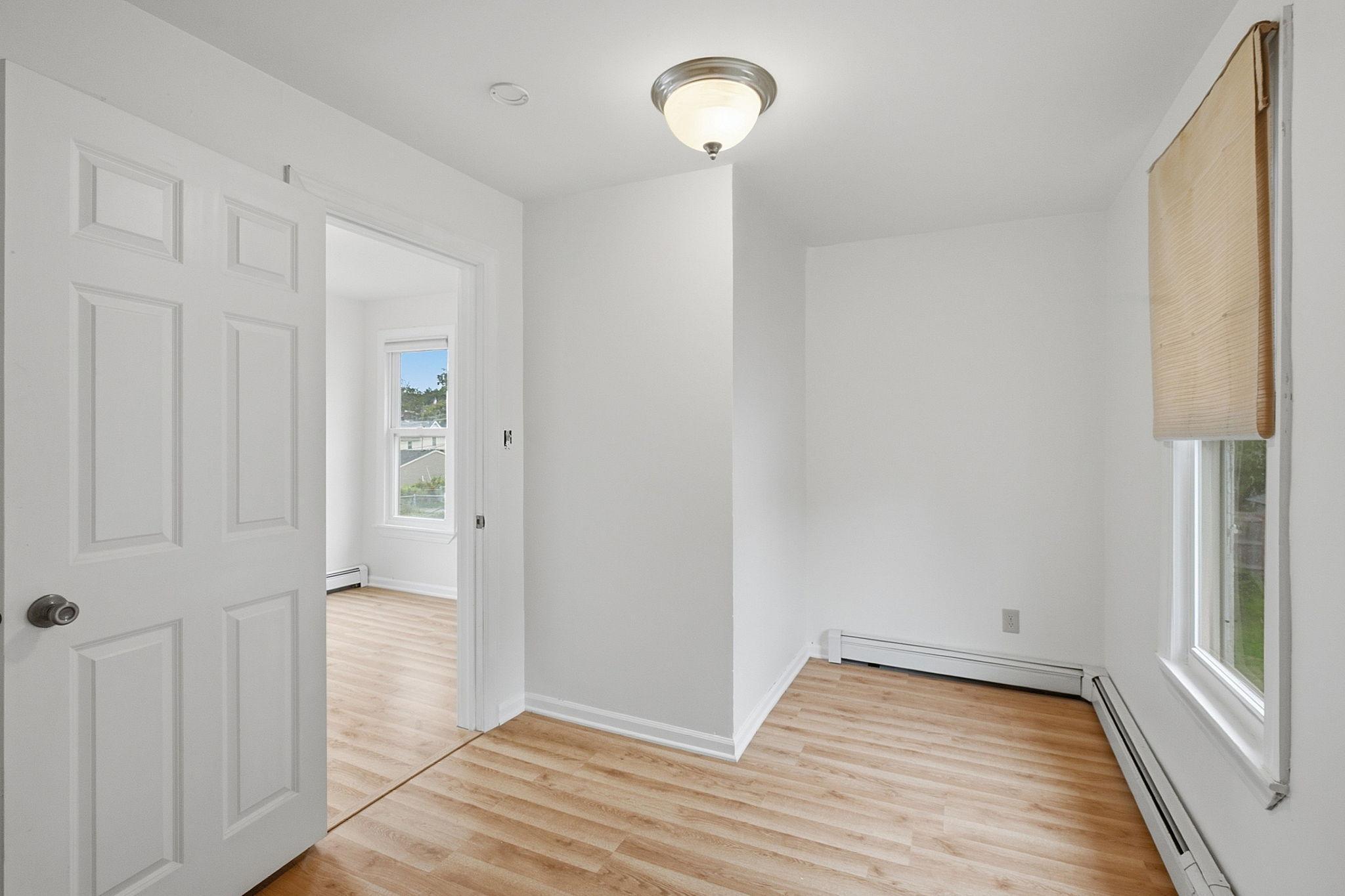 234 Sidney Street E Property Photo 26