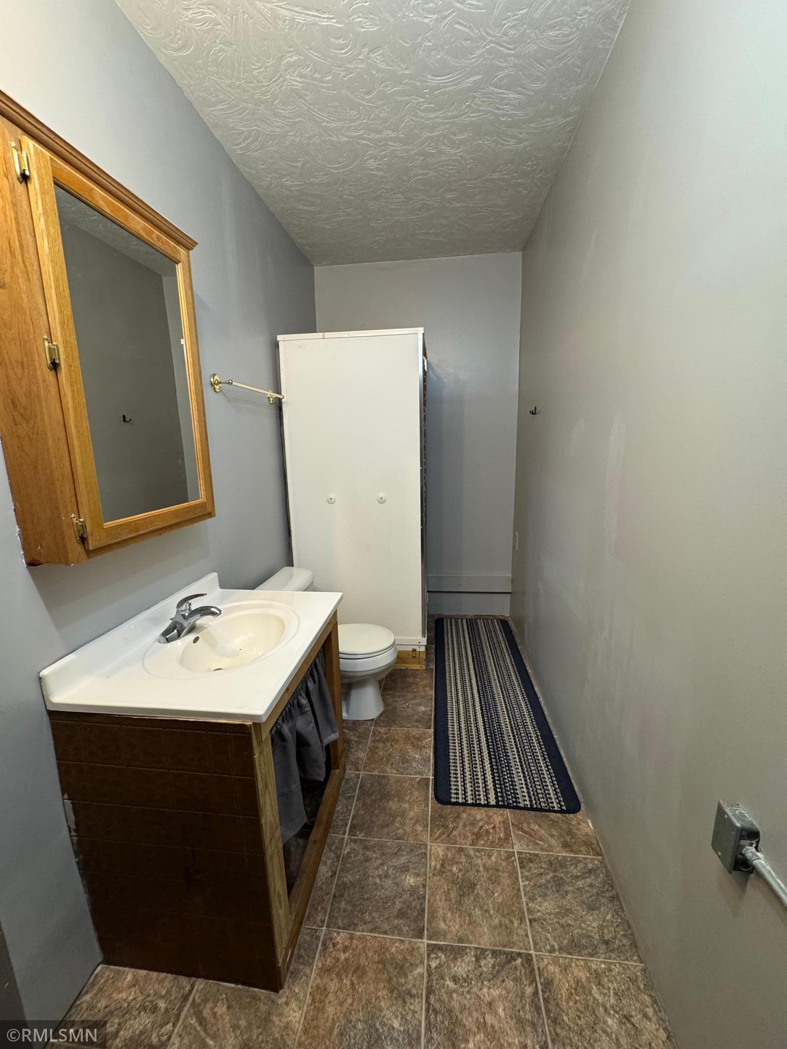 22675 Quamba Street Property Photo 5