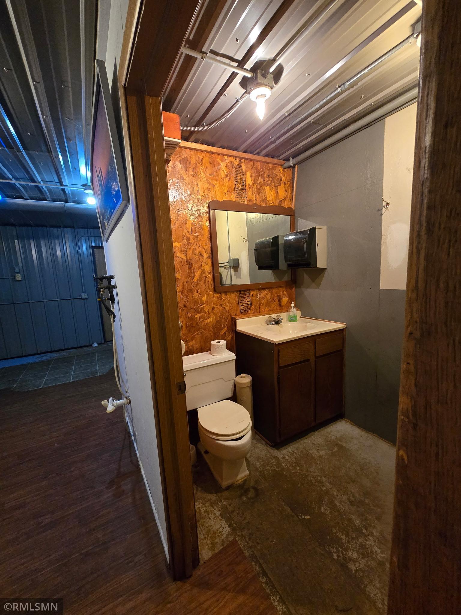 22675 Quamba Street Property Photo 13