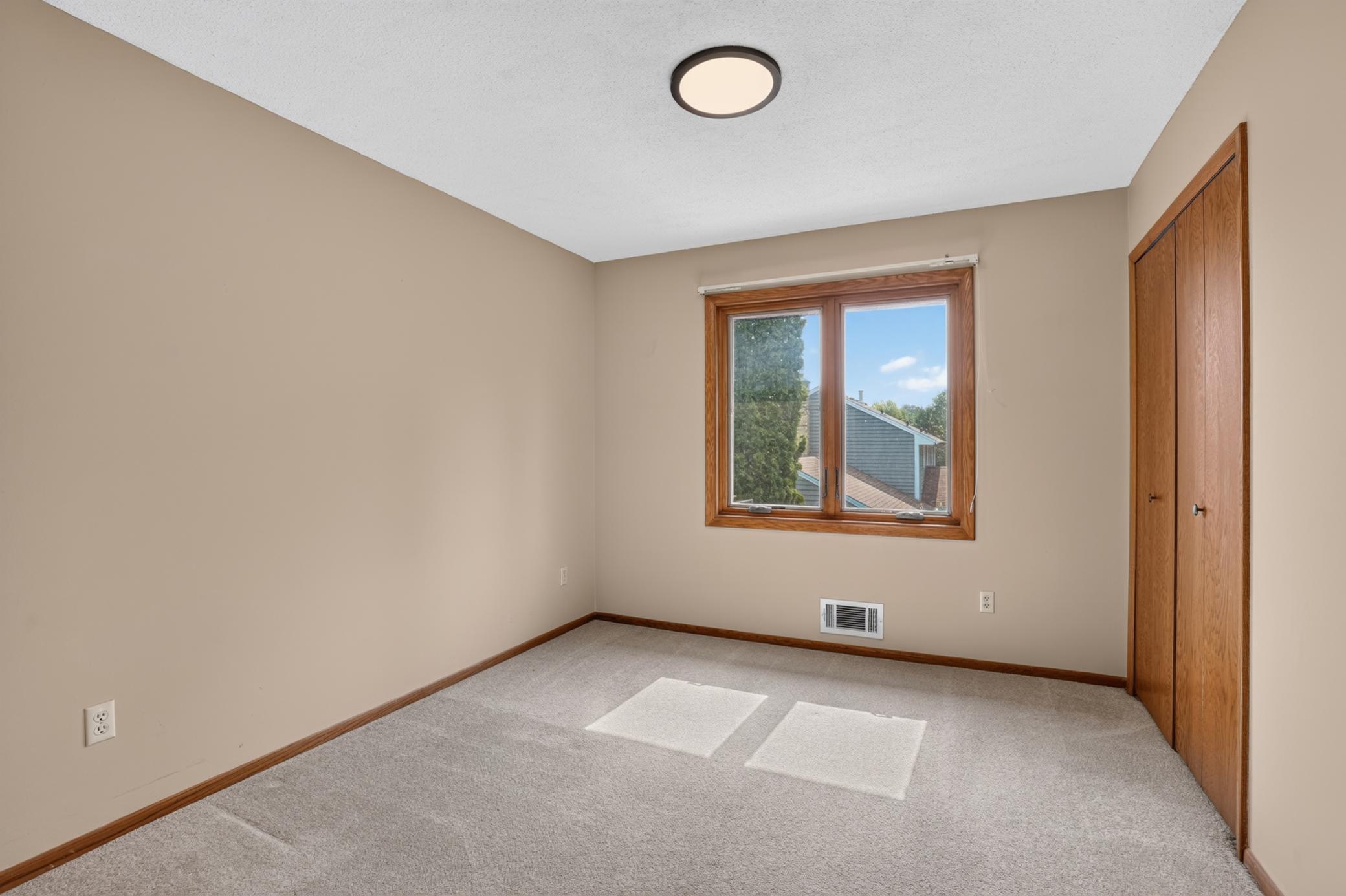 21 Carriage Lane Property Photo 23
