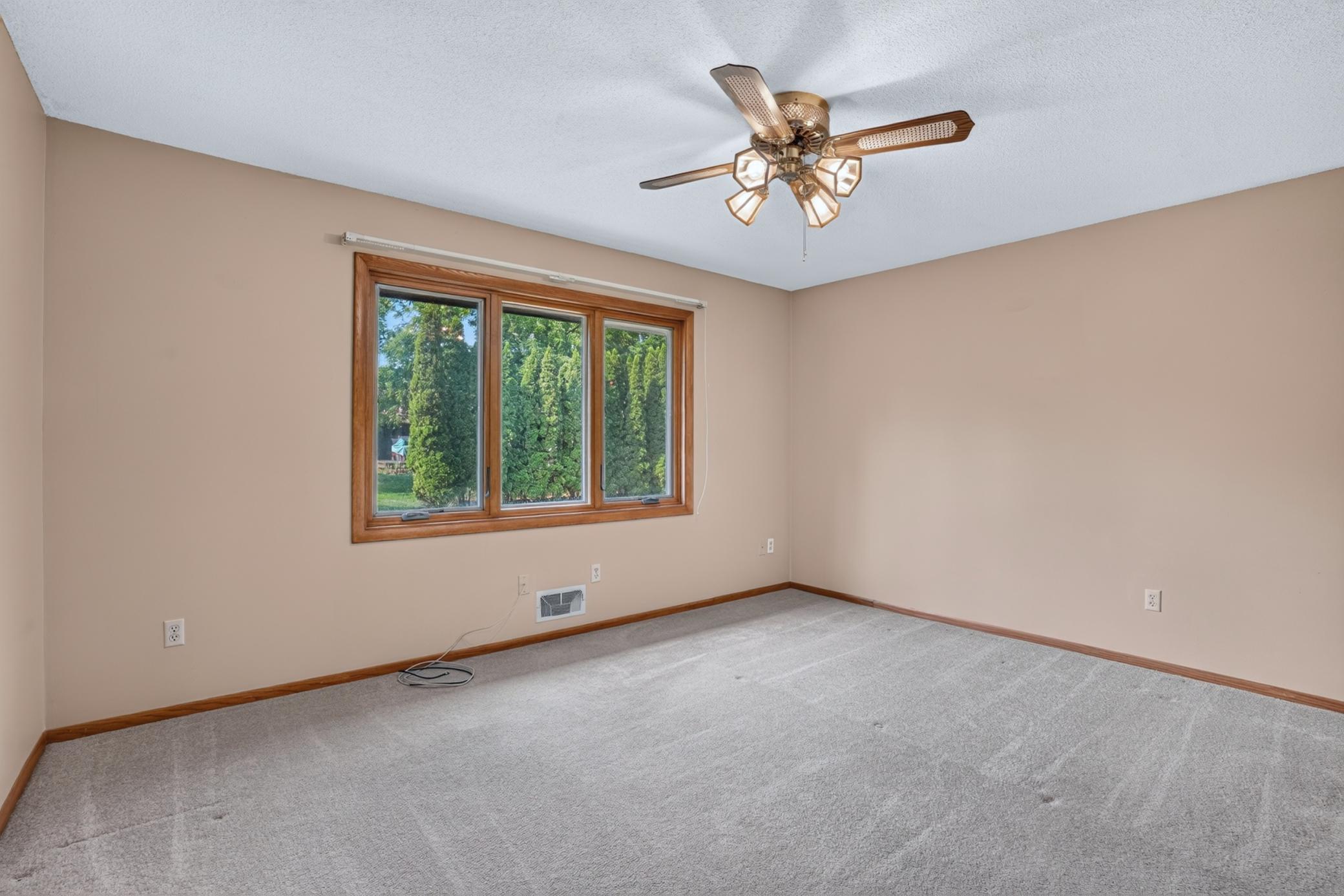 21 Carriage Lane Property Photo 26
