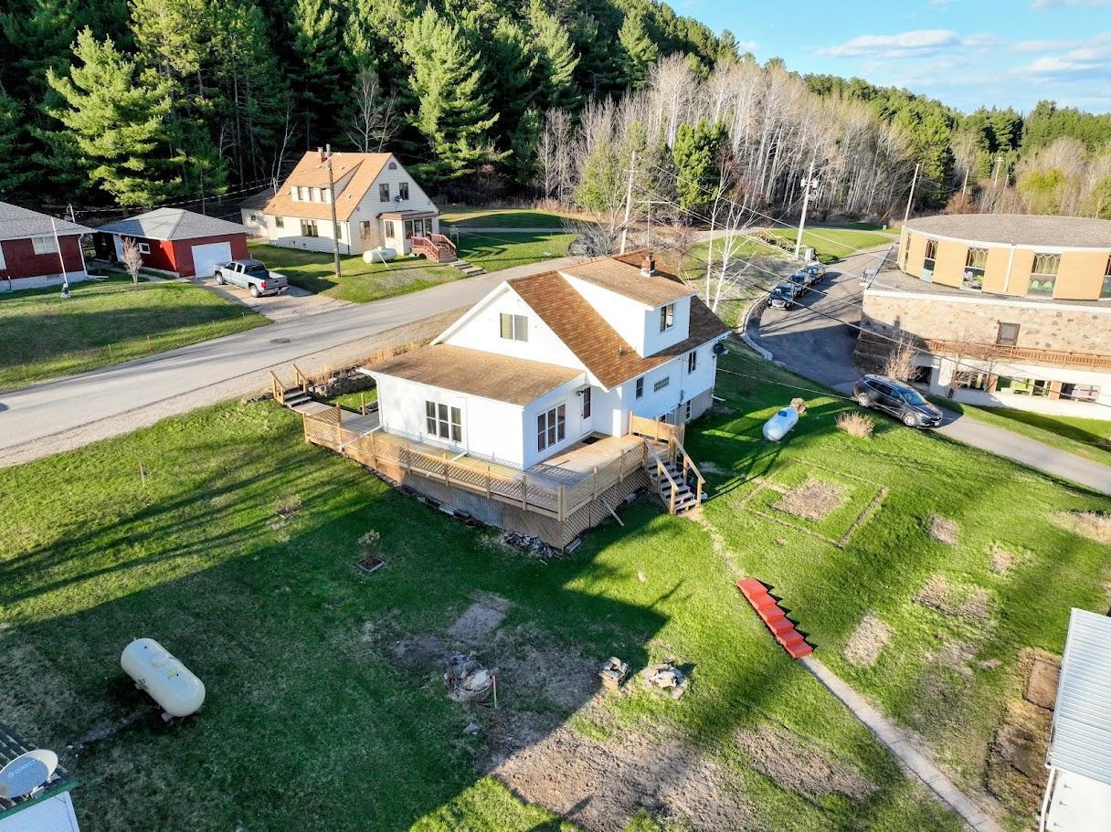 110 3rd Street N Property Photo 6