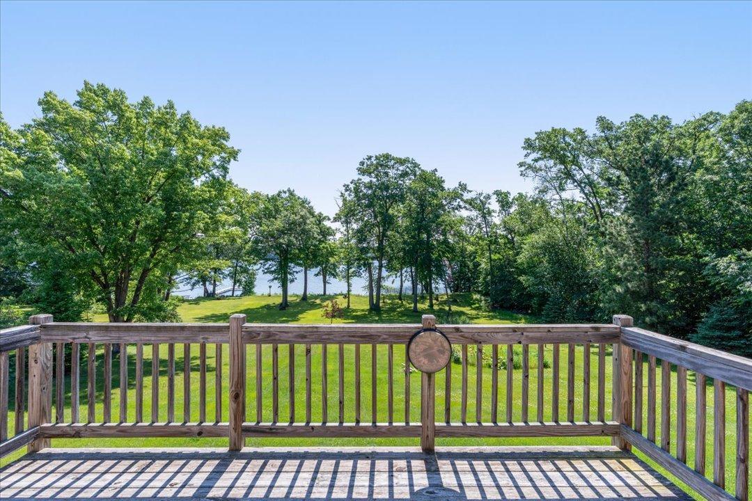 17212 Leonard Lane Property Photo