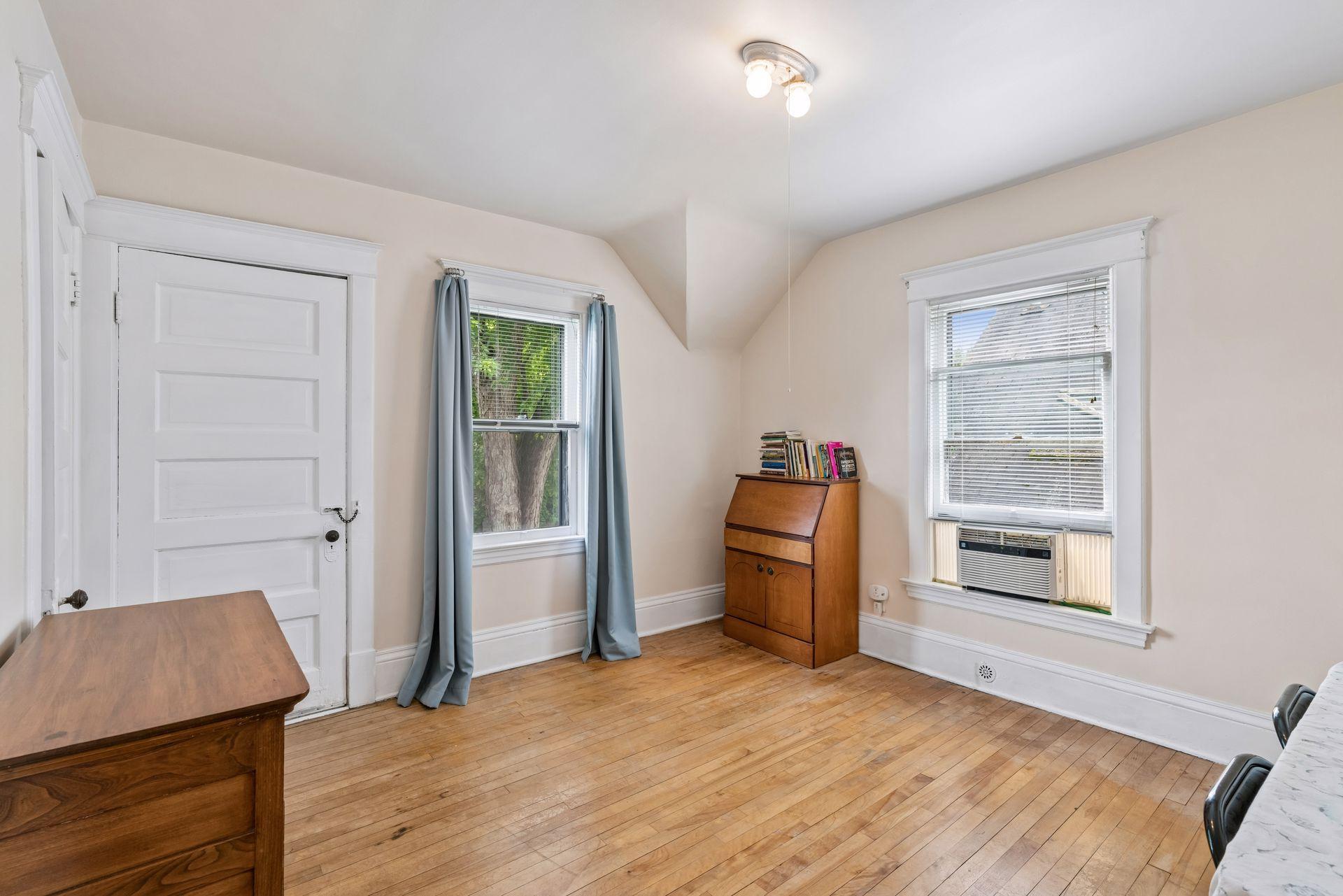 1092 15th Avenue Se Property Photo 23