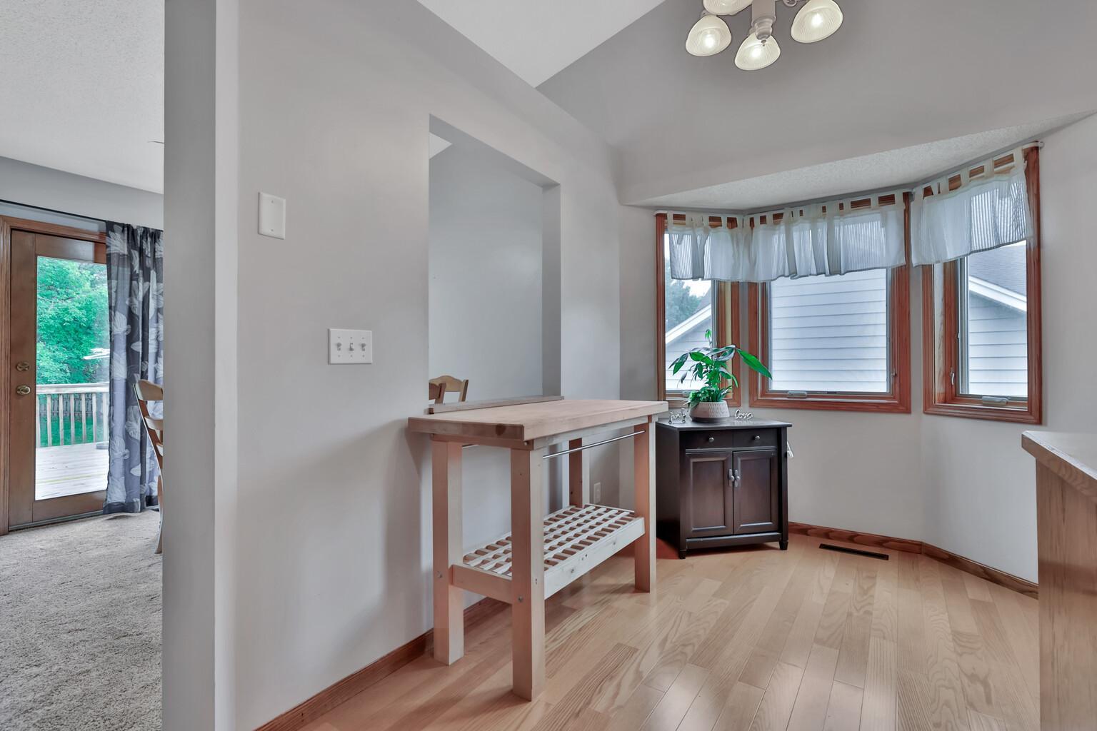 14317 Kipling Avenue S Property Photo 10