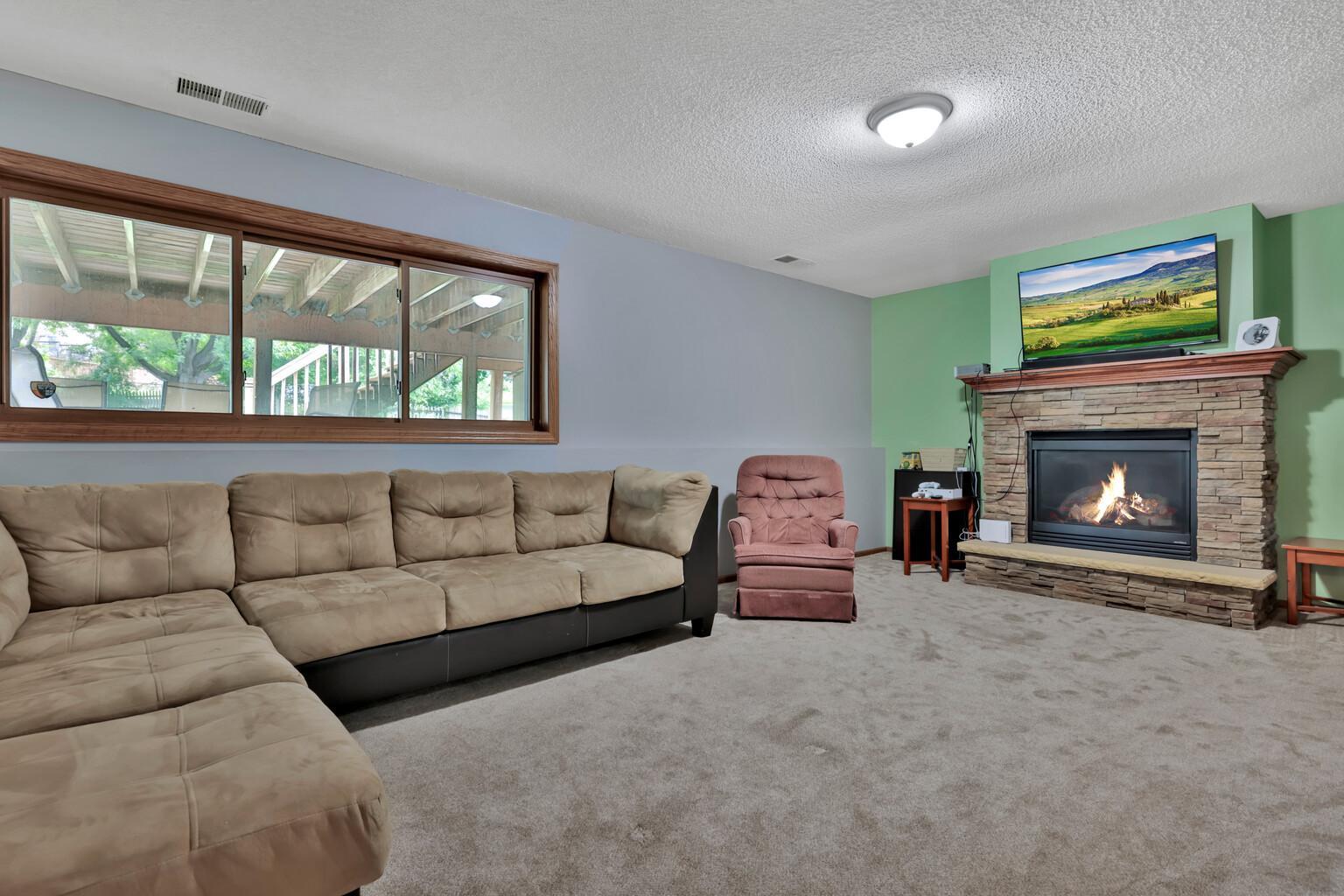 14317 Kipling Avenue S Property Photo 23